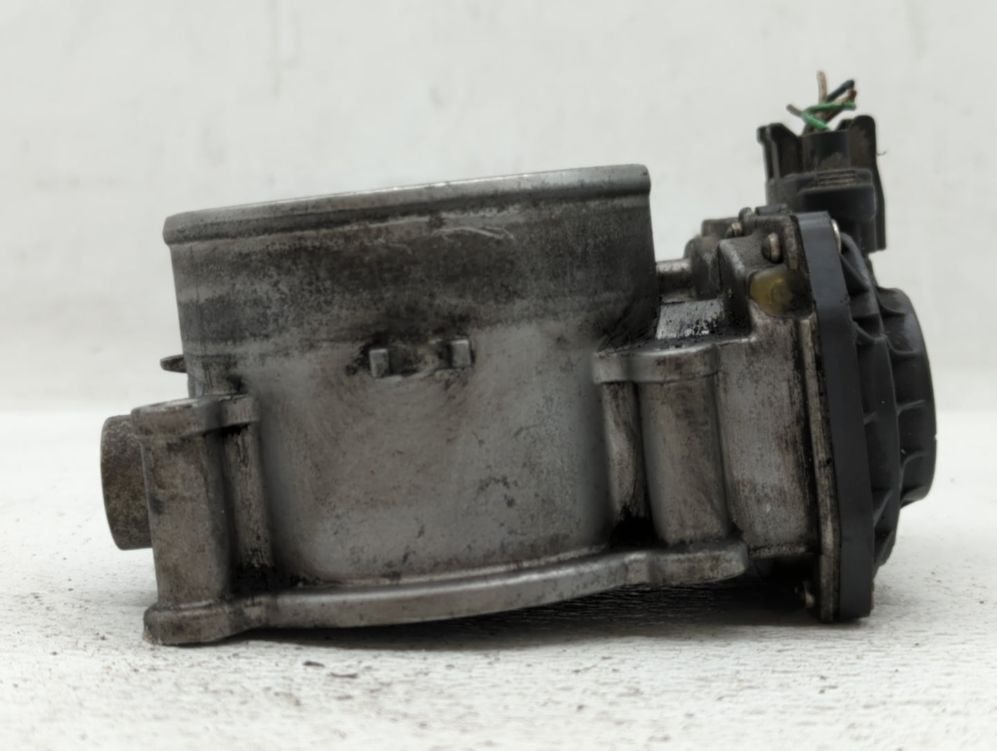 2013-2018 Hyundai Santa Fe Throttle Body P/N:35100-3CAA0 Fits Fits 2012 2013 2014 2015 2016 2017 2018 OEM Used Auto Parts - 