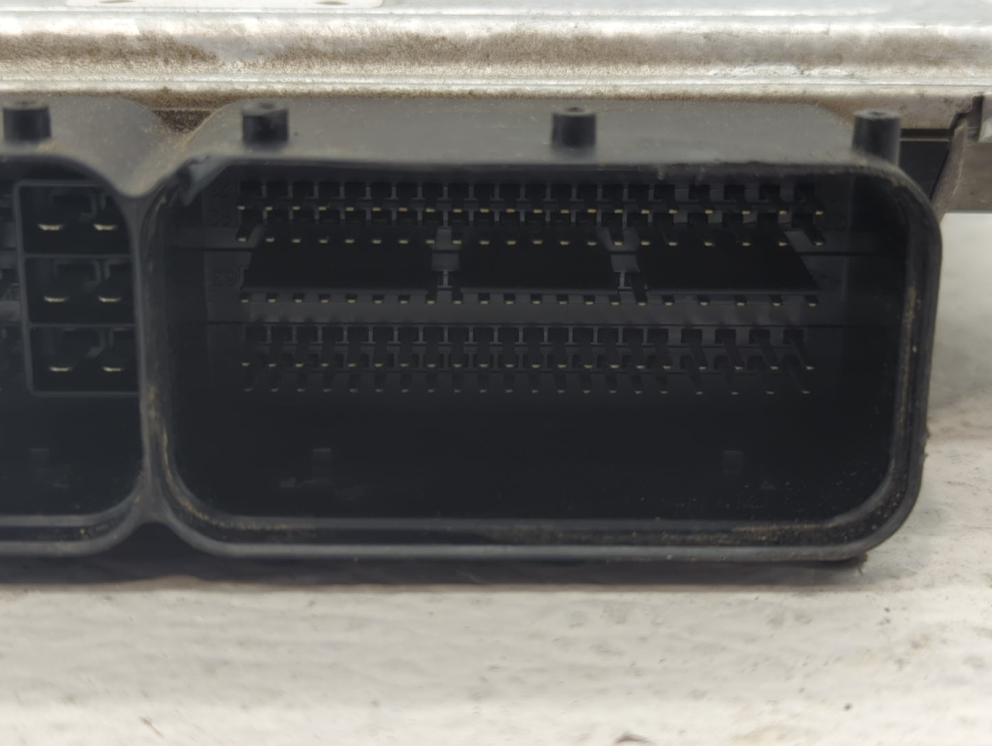 2013 Hyundai Santa Fe PCM Engine Control Computer ECU ECM PCU OEM P/N:39100-2GAG0 39130-2GAG0, 39130-2GAG5, 39130-2GAG1 Fits