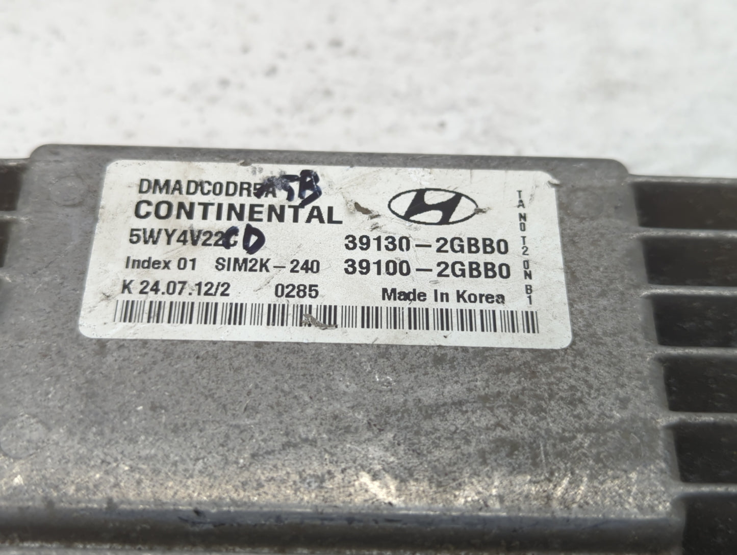 2013 Hyundai Santa Fe PCM Engine Control Computer ECU ECM PCU OEM P/N:39130-2GBB0 39130-2GBB4, 39100-2GBB4, 39130-2GBB1 Fits