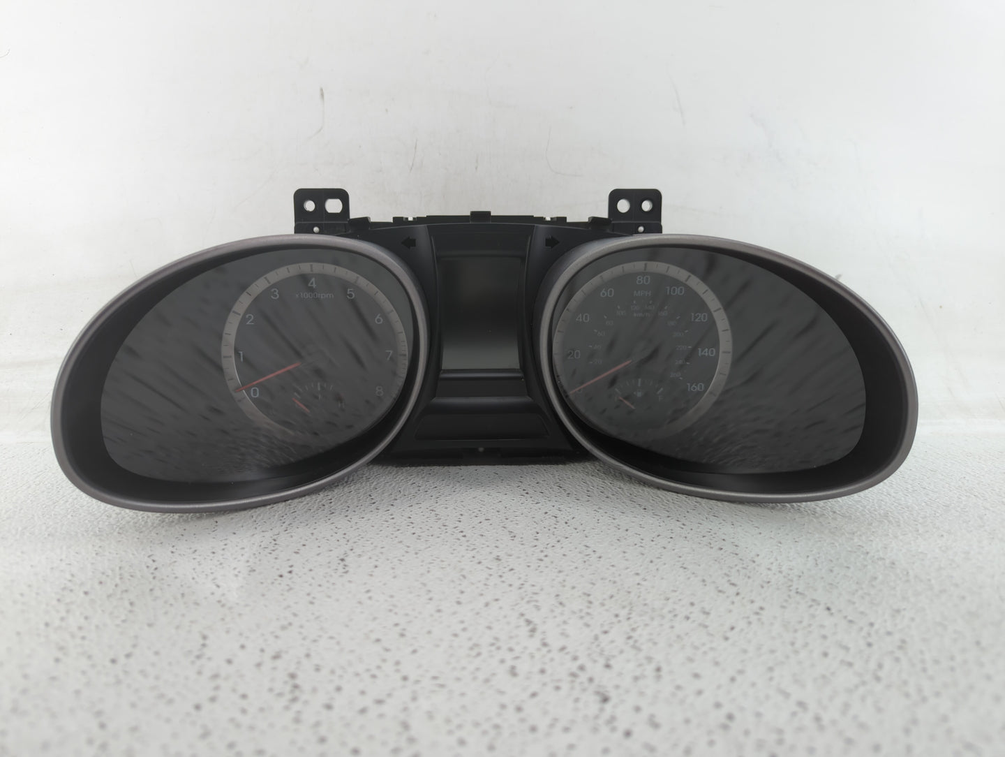 2013-2014 Hyundai Santa Fe Instrument Cluster Speedometer Gauges P/N:94001-B8041 Miles: Fits Fits 2013 2014 OEM Used Auto Pa