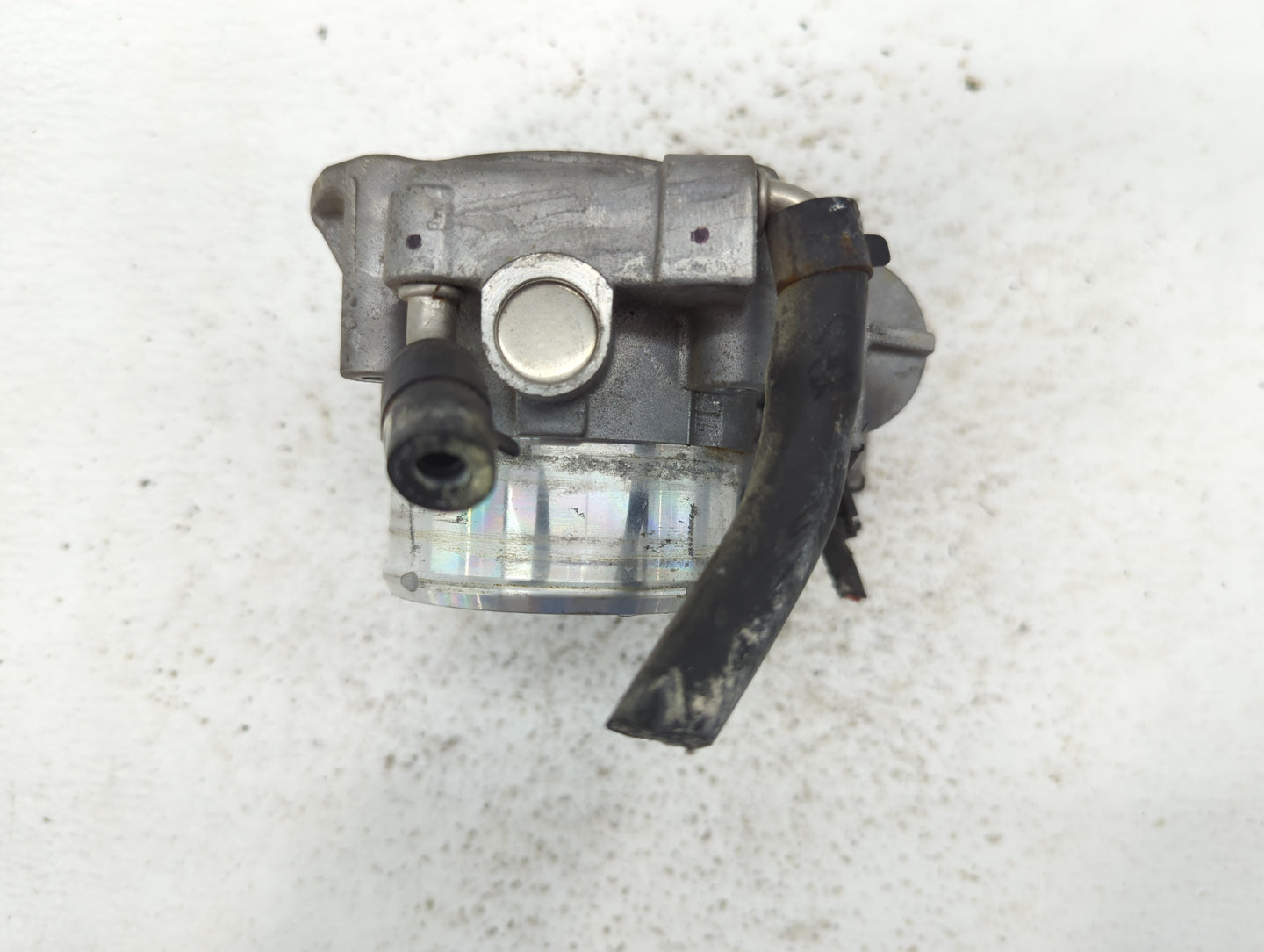 2013 Hyundai Santa Fe Throttle Body P/N:35100-2G700 Fits Fits 2011 2012 2014 2015 2016 OEM Used Auto Parts - Oemusedautopart