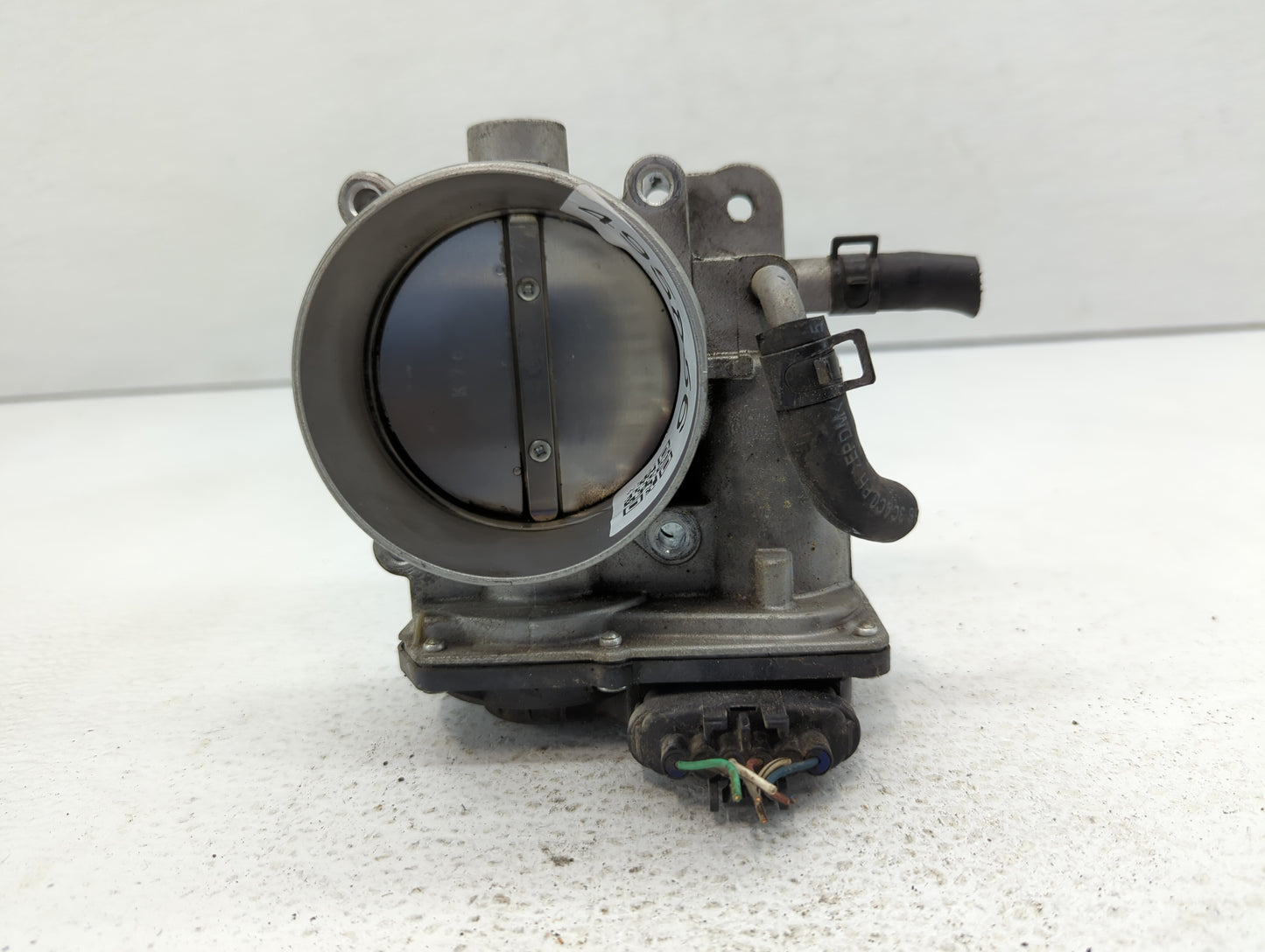 2013-2018 Hyundai Santa Fe Throttle Body P/N:35100-3CAA0 Fits Fits 2012 2013 2014 2015 2016 2017 2018 OEM Used Auto Parts - 