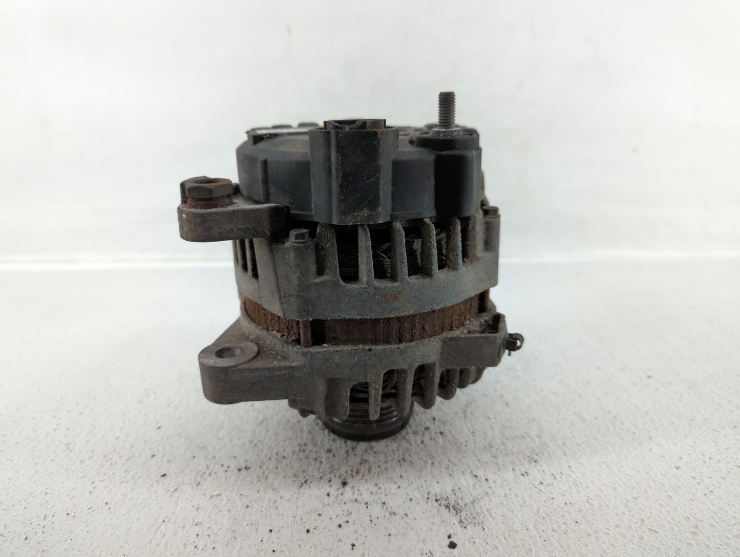 2013 Hyundai Santa Fe Alternator Replacement Generator Charging Assembly Engine OEM P/N:37300 2G850 Fits Fits 2014 2015 OEM 