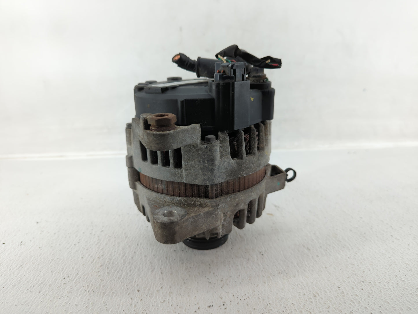 2013 Hyundai Santa Fe Alternator Replacement Generator Charging Assembly Engine OEM P/N:37300-2G800 Fits OEM Used Auto Parts