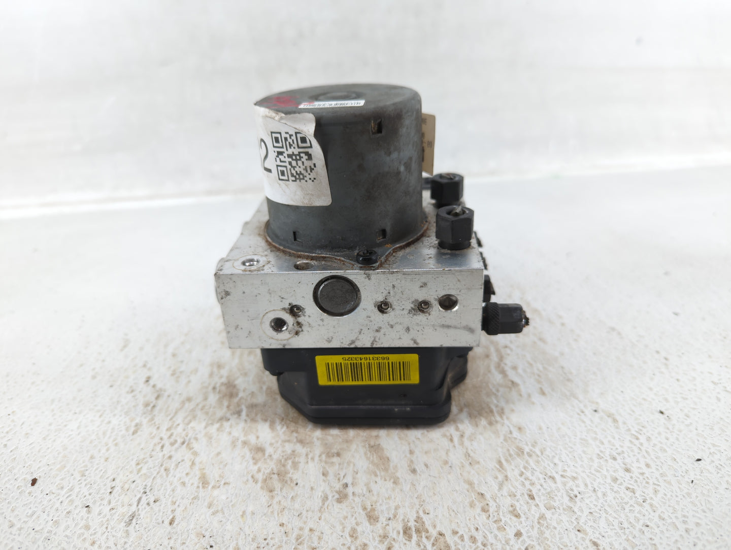 2013-2016 Hyundai Santa Fe ABS Pump Control Module Replacement P/N:58920-B8700 Fits Fits 2013 2014 2015 2016 OEM Used Auto P