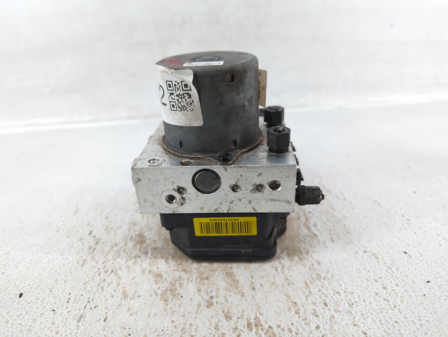 2013-2016 Hyundai Santa Fe ABS Pump Control Module Replacement P/N:58920-B8700 Fits Fits 2013 2014 2015 2016 OEM Used Auto P