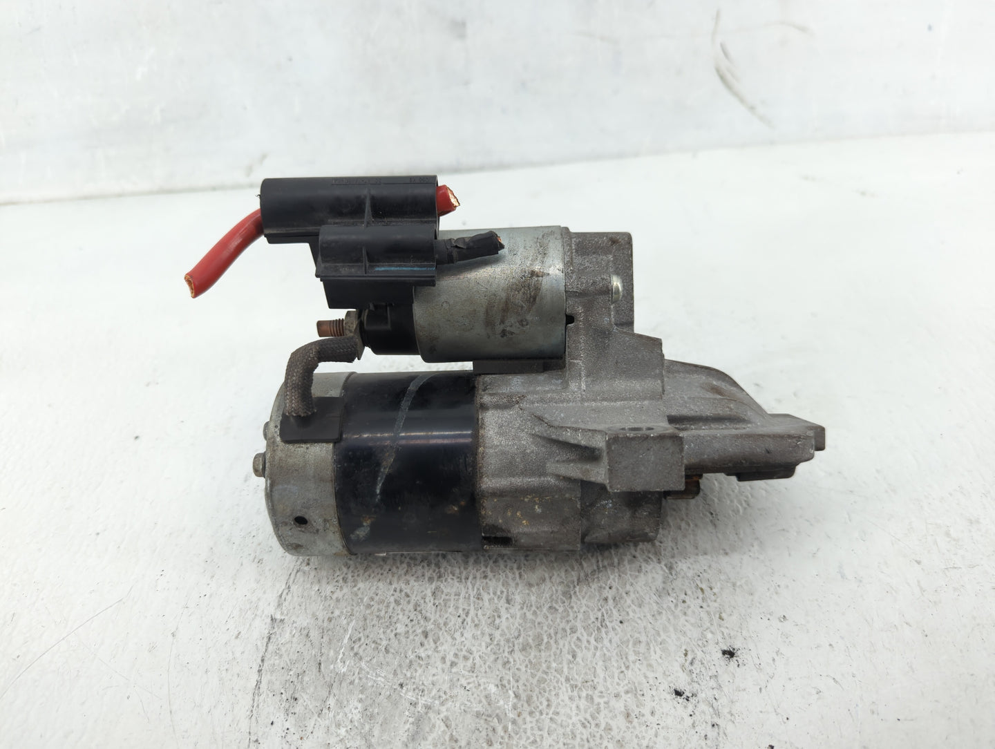 2013-2015 Hyundai Santa Fe Car Starter Motor Solenoid OEM P/N:BB5T-11000-BA Fits Fits 2012 2013 2014 2015 2016 OEM Used Auto