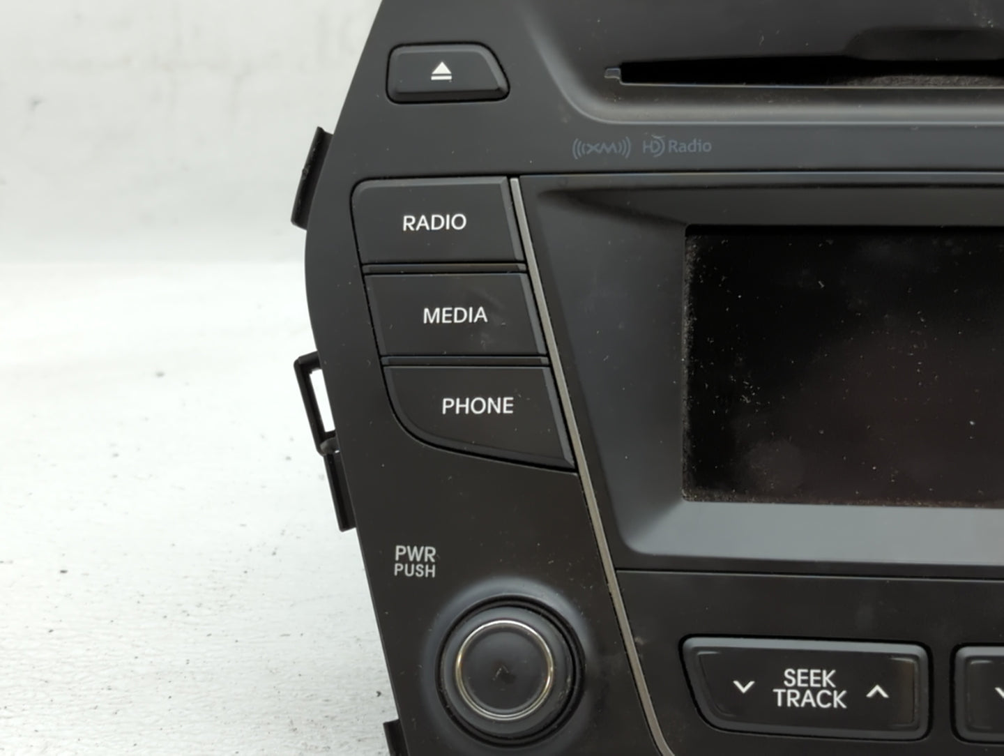 2013-2014 Hyundai Santa Fe Am Fm Cd Player Radio Receiver - Oemusedautoparts1.com
