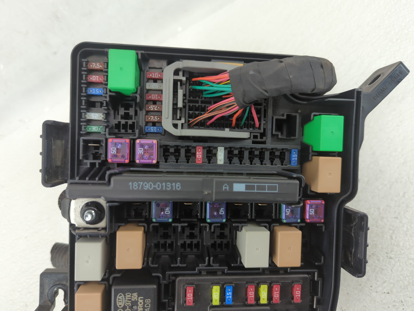 2013 Hyundai Santa Fe Fusebox Fuse Box Panel Relay Module P/N:91941-4Z010 Fits OEM Used Auto Parts - Oemusedautoparts1.com