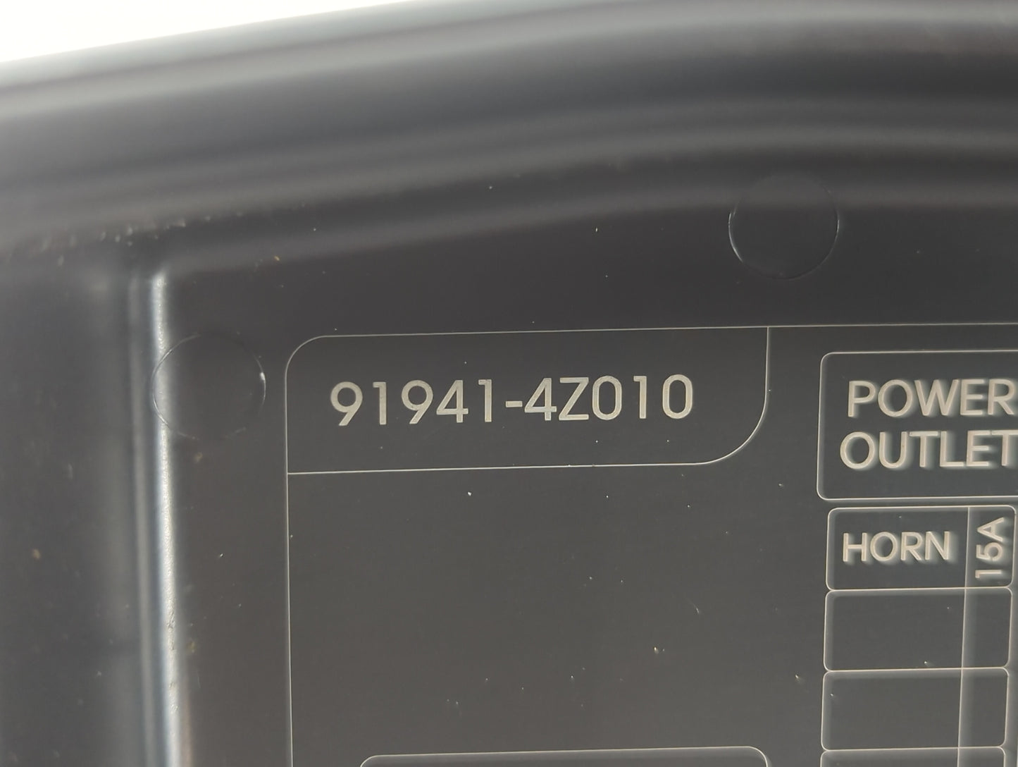 2013 Hyundai Santa Fe Fusebox Fuse Box Panel Relay Module P/N:91941-4Z010 Fits OEM Used Auto Parts - Oemusedautoparts1.com