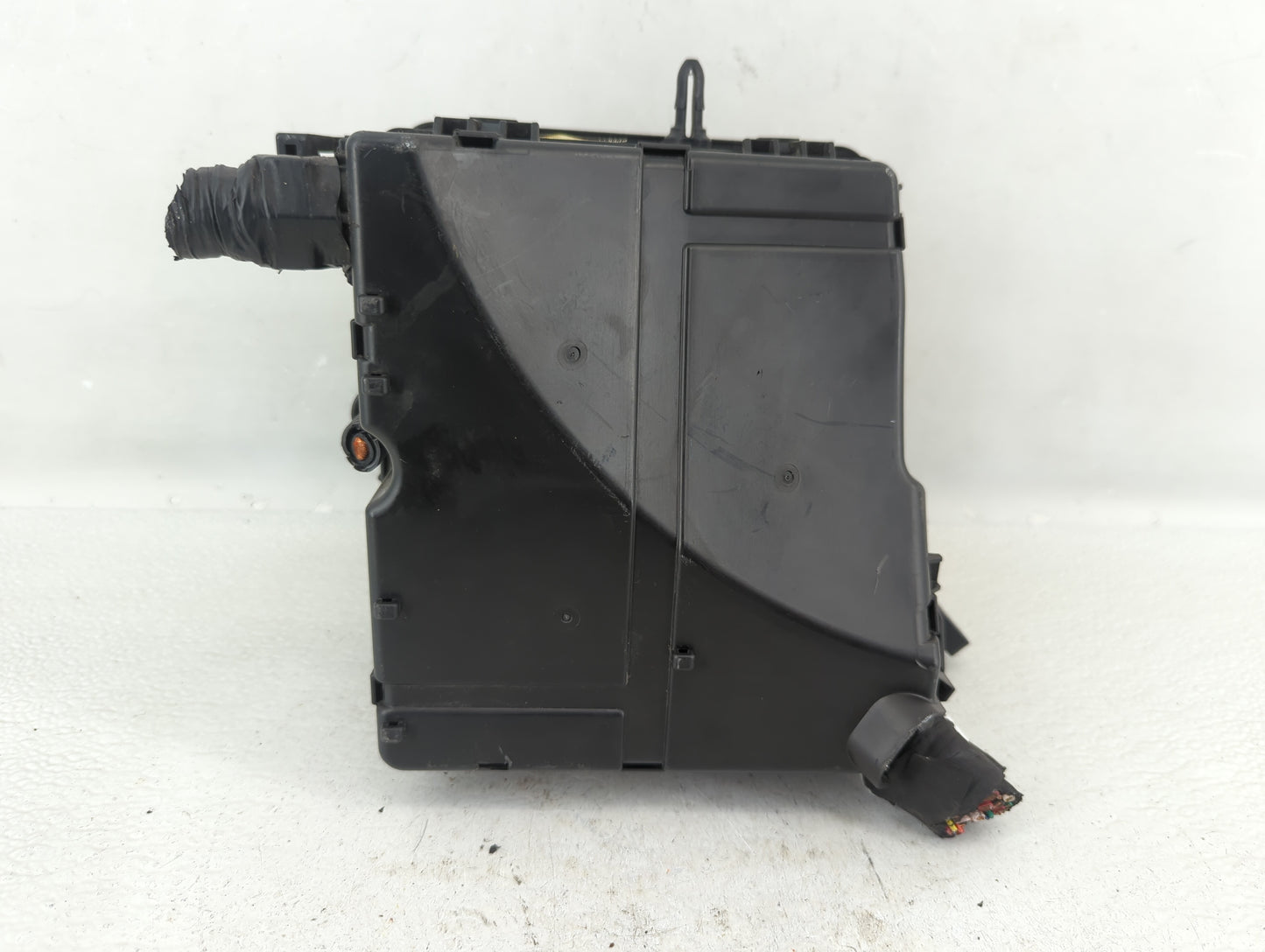2013 Hyundai Santa Fe Fusebox Fuse Box Panel Relay Module P/N:91941-4Z010 Fits OEM Used Auto Parts - Oemusedautoparts1.com