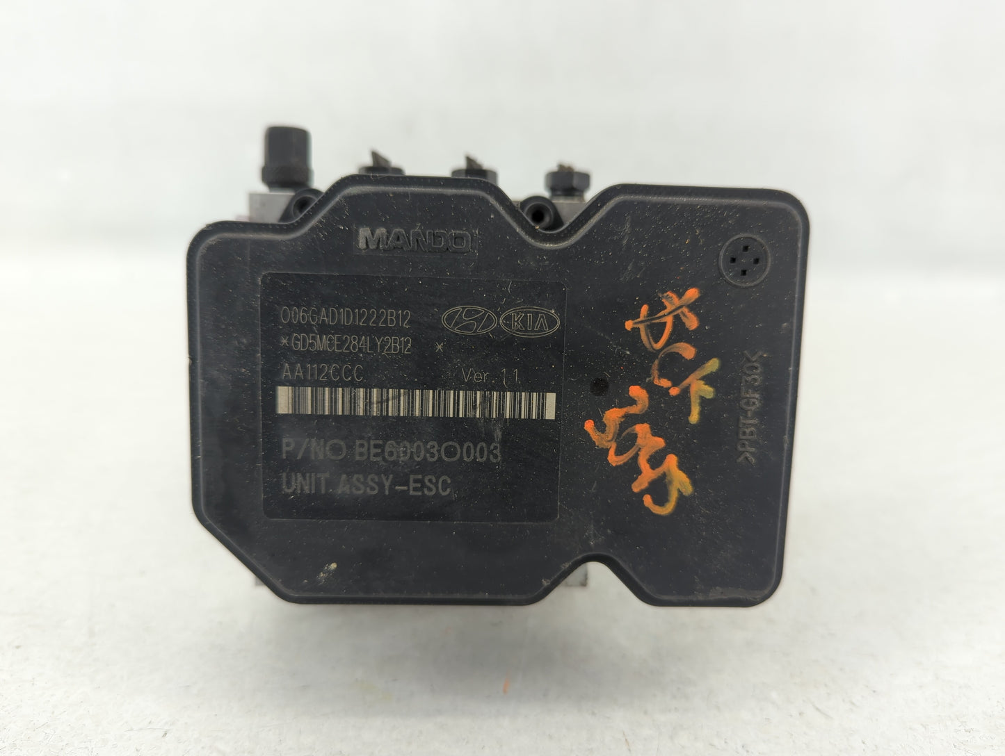 2013-2016 Hyundai Santa Fe ABS Pump Control Module Replacement P/N:58920-B8700 Fits Fits 2013 2014 2015 2016 OEM Used Auto P