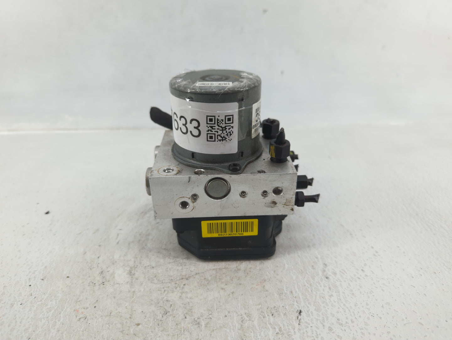 2013 Hyundai Santa Fe ABS Pump Control Module Replacement P/N:58920-4Z000 Fits OEM Used Auto Parts - Oemusedautoparts1.com