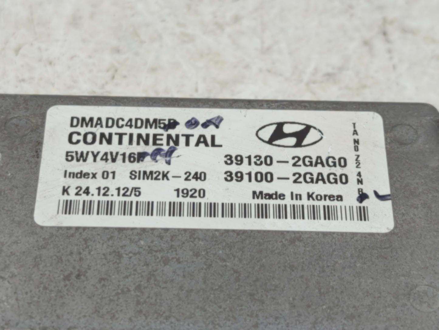 2013 Hyundai Santa Fe PCM Engine Control Computer ECU ECM PCU OEM P/N:39130-2GAG0 Fits OEM Used Auto Parts - Oemusedautopart