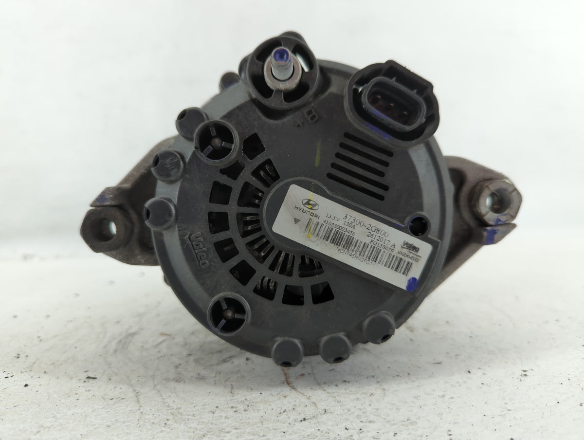 2013 Hyundai Santa Fe Alternator Replacement Generator Charging Assembly Engine OEM P/N:2612017 A Fits Fits 2012 OEM Used Au