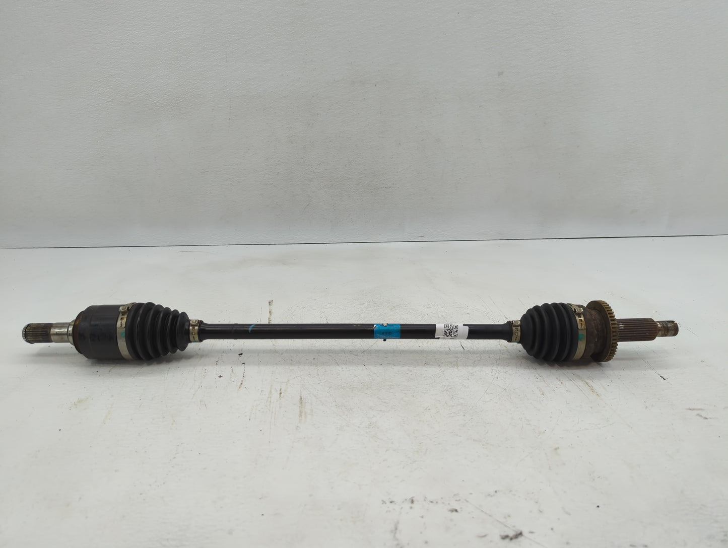 2013-2018 Hyundai Santa Fe Axle Shaft Front Passenger Cv C/v - Oemusedautoparts1.com