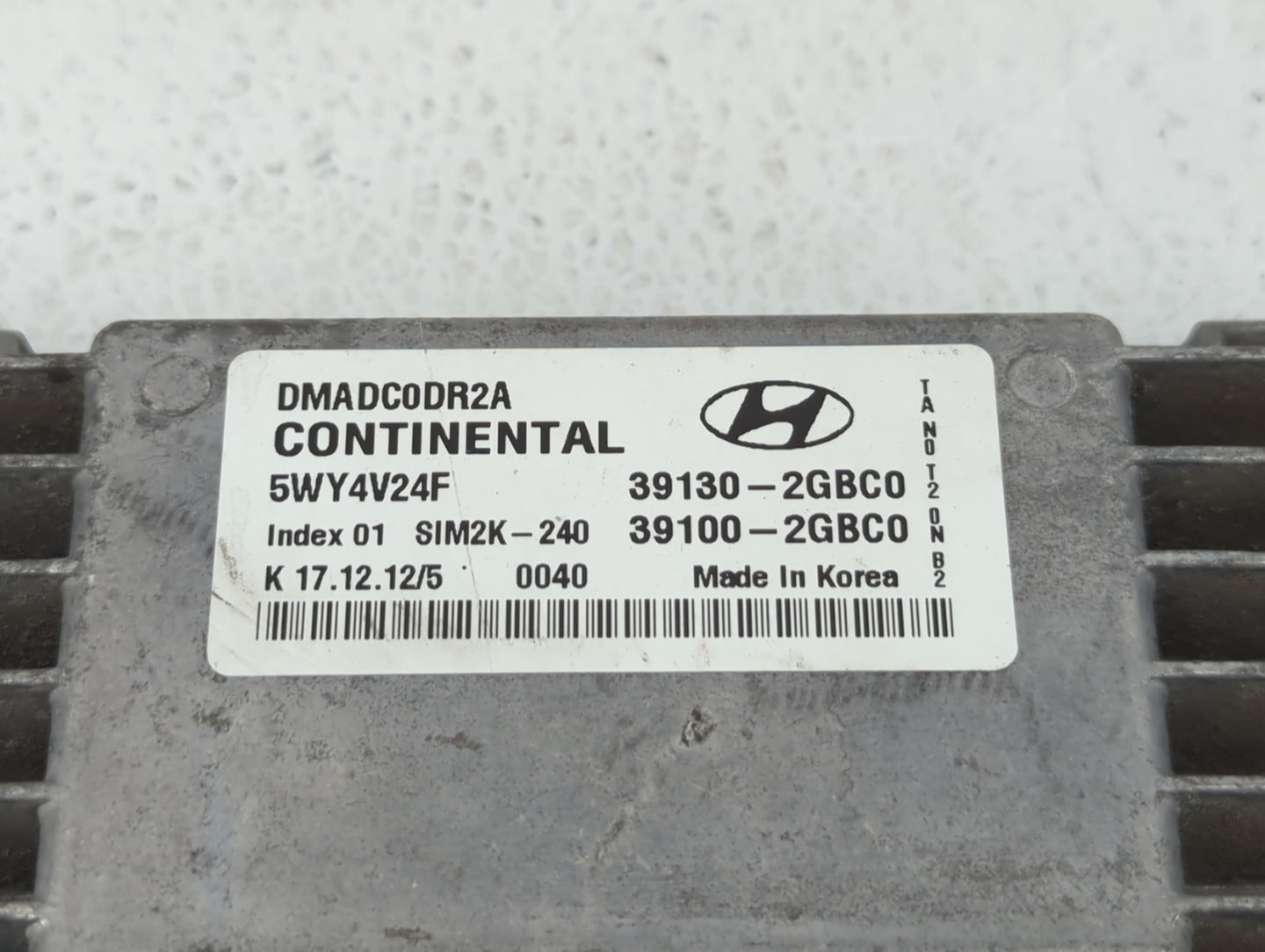 2013 Hyundai Santa Fe PCM Engine Control Computer ECU ECM PCU OEM P/N:39100-2GBC0 39130-2GBC0 Fits OEM Used Auto Parts - Oem