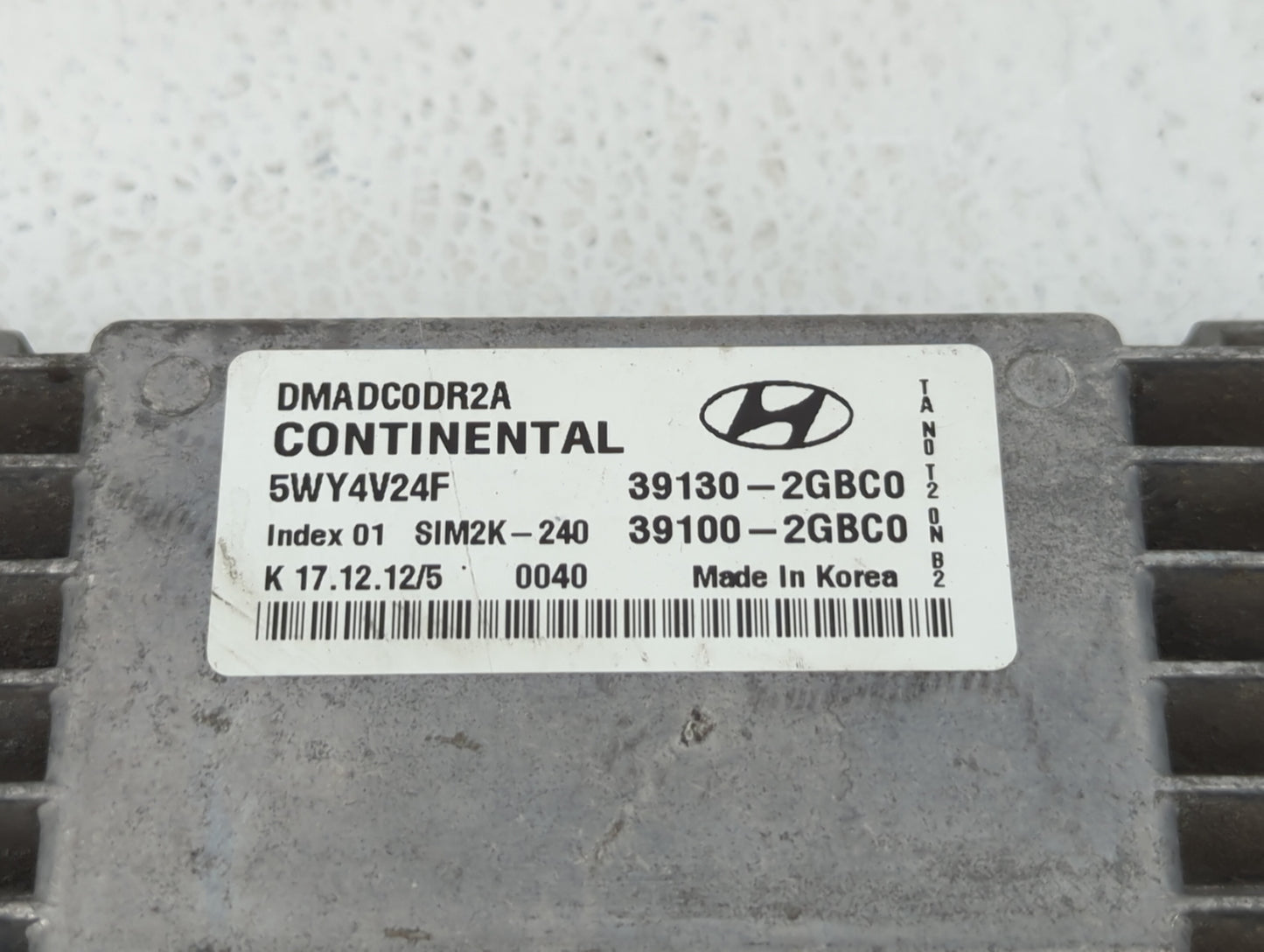 2013 Hyundai Santa Fe PCM Engine Control Computer ECU ECM PCU OEM P/N:39100-2GBC0 39130-2GBC0 Fits OEM Used Auto Parts - Oem