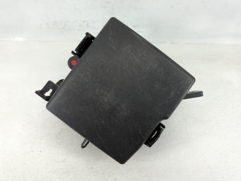 compare product 2013 Hyundai Santa Fe Fusebox Fuse Box Panel Relay Module P/N:N91210-B8561-39 91210 B8561 Fits OEM Used Auto Parts