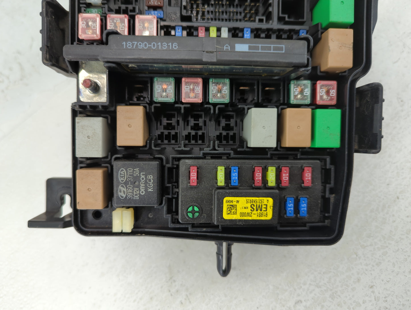 2013 Hyundai Santa Fe Fusebox Fuse Box Panel Relay Module P/N:N91210-B8561-39 91210 B8561 Fits OEM Used Auto Parts - Oemused