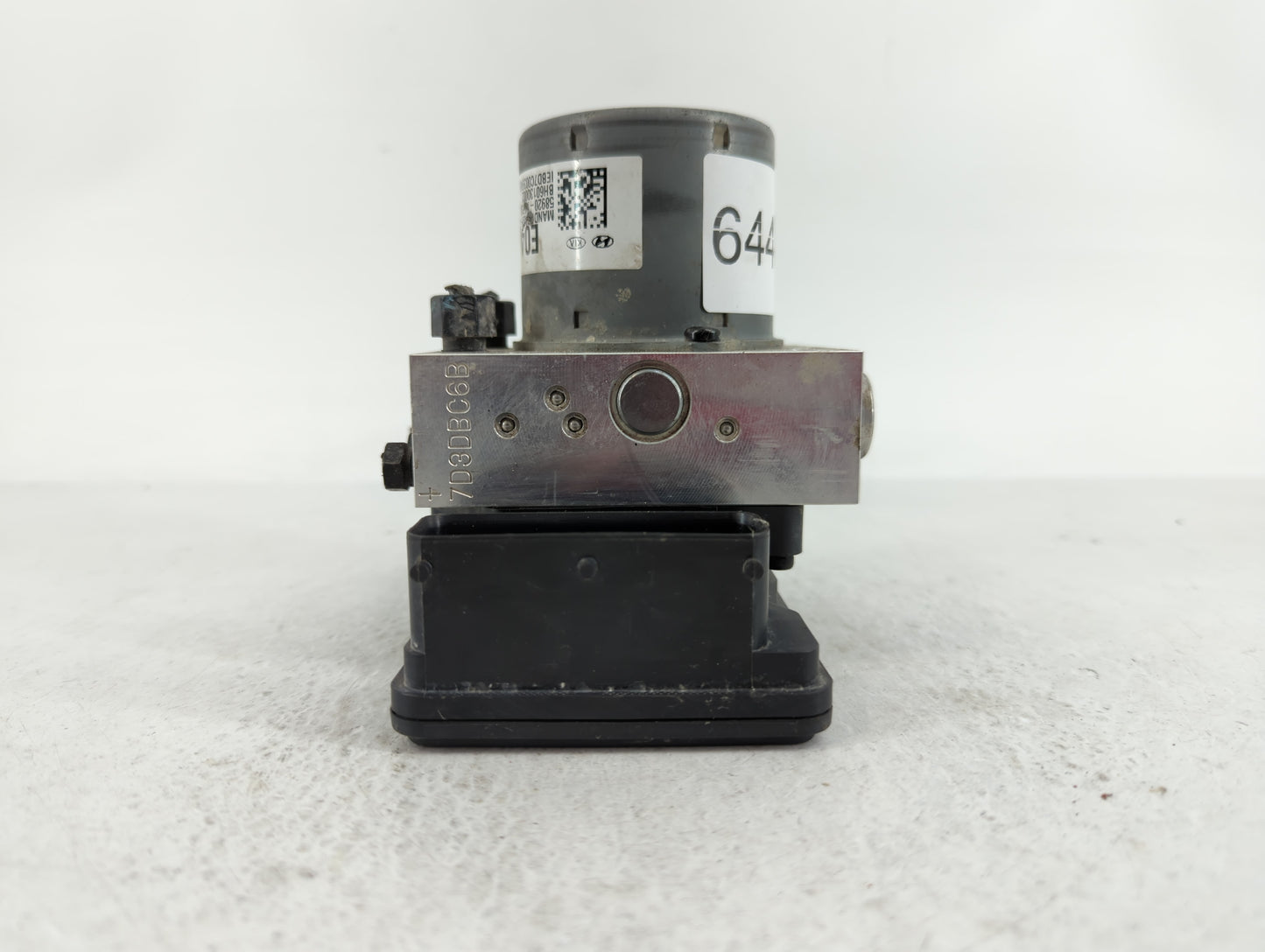 2013-2016 Hyundai Santa Fe ABS Pump Control Module Replacement P/N:58920-B8700 Fits Fits 2013 2014 2015 2016 OEM Used Auto P