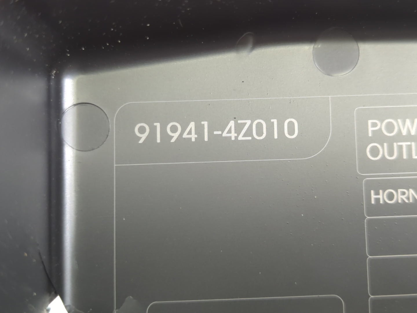 2013 Hyundai Santa Fe Fusebox Fuse Box Panel Relay Module P/N:91941-4Z010 Fits OEM Used Auto Parts - Oemusedautoparts1.com