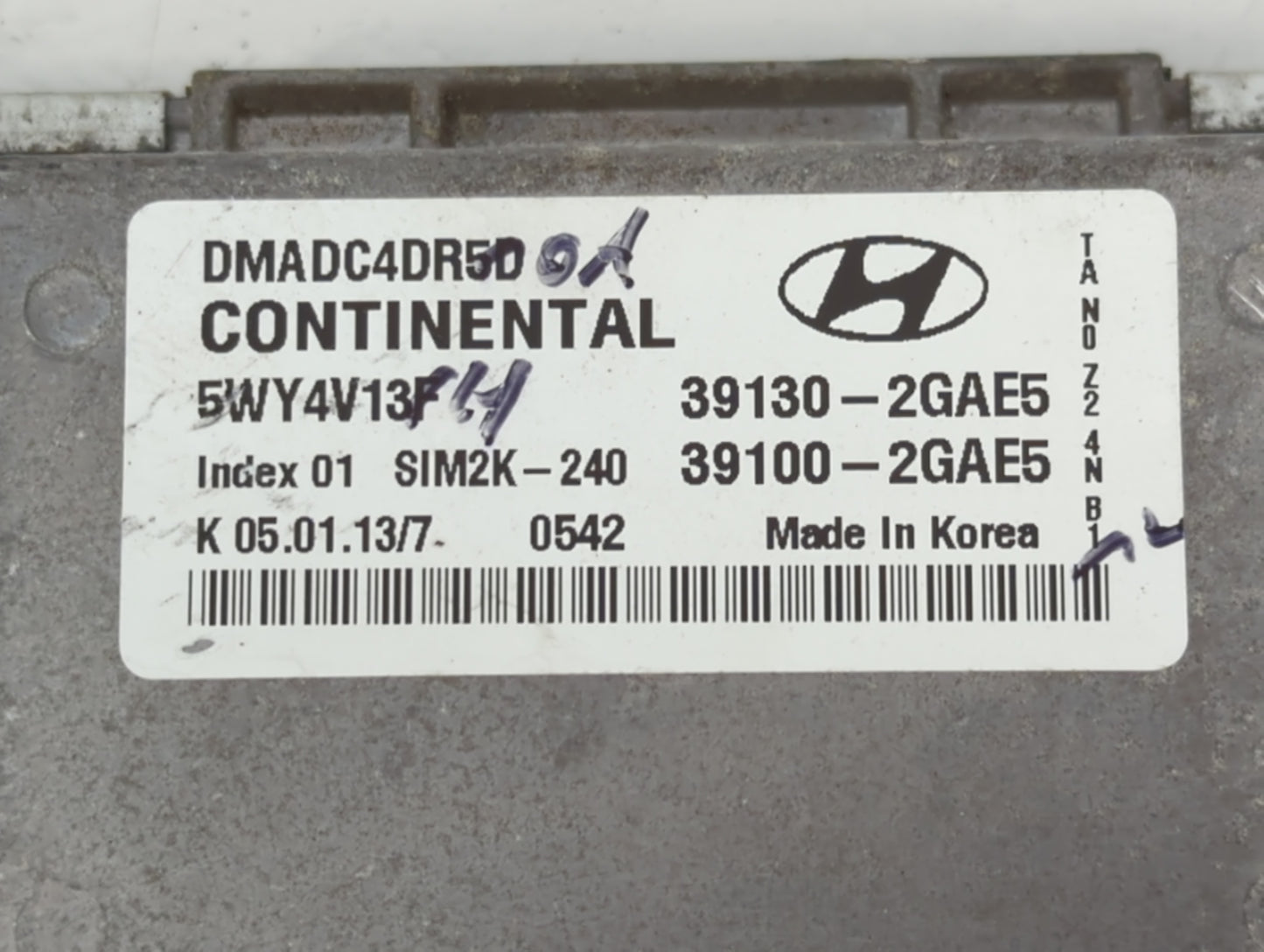 2013 Hyundai Santa Fe PCM Engine Control Computer ECU ECM PCU OEM P/N:39130-2GAE5 Fits OEM Used Auto Parts - Oemusedautopart