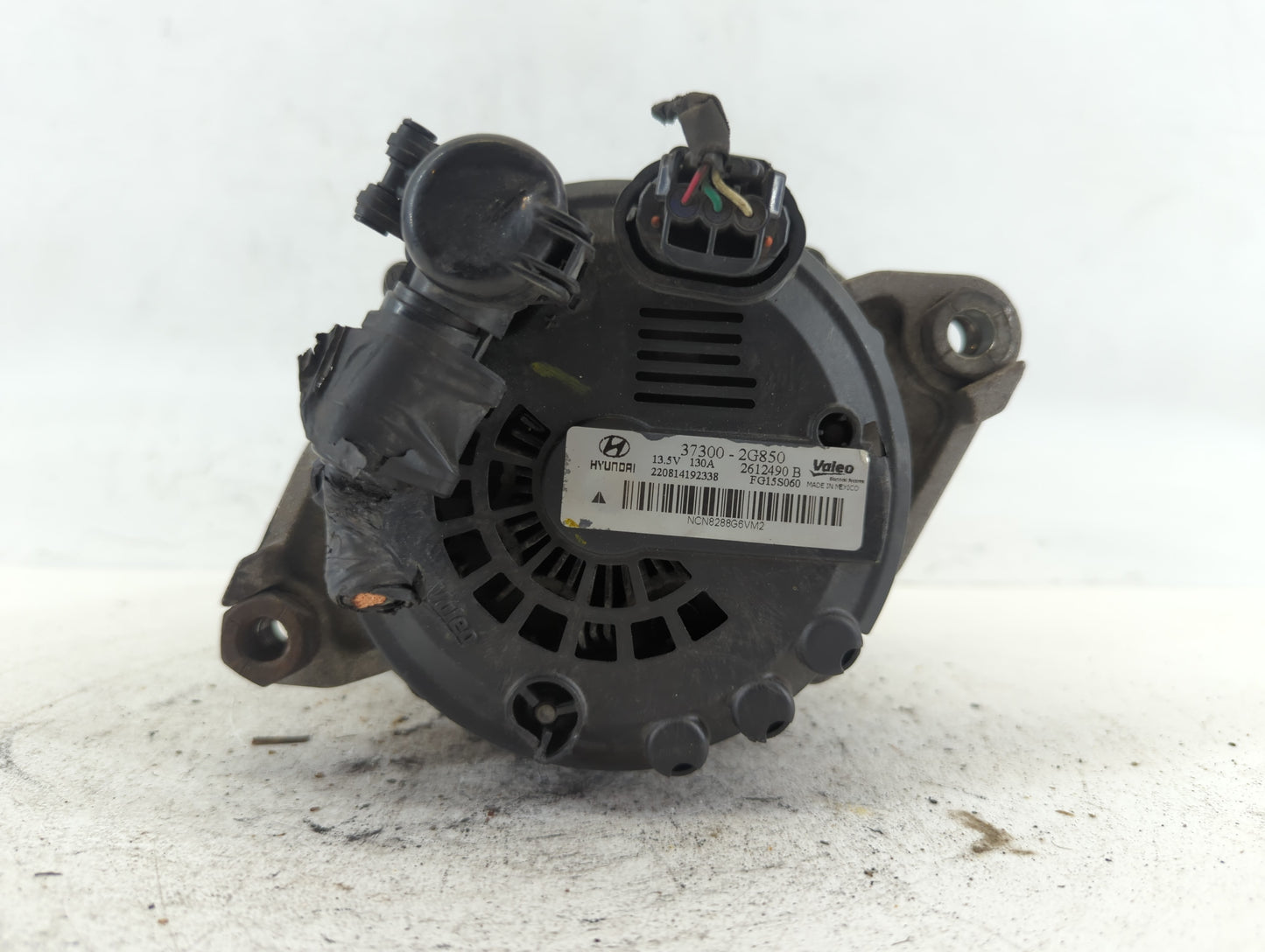 2013 Hyundai Santa Fe Alternator Replacement Generator Charging Assembly Engine OEM P/N:37300-2G850 Fits Fits 2014 2015 OEM 