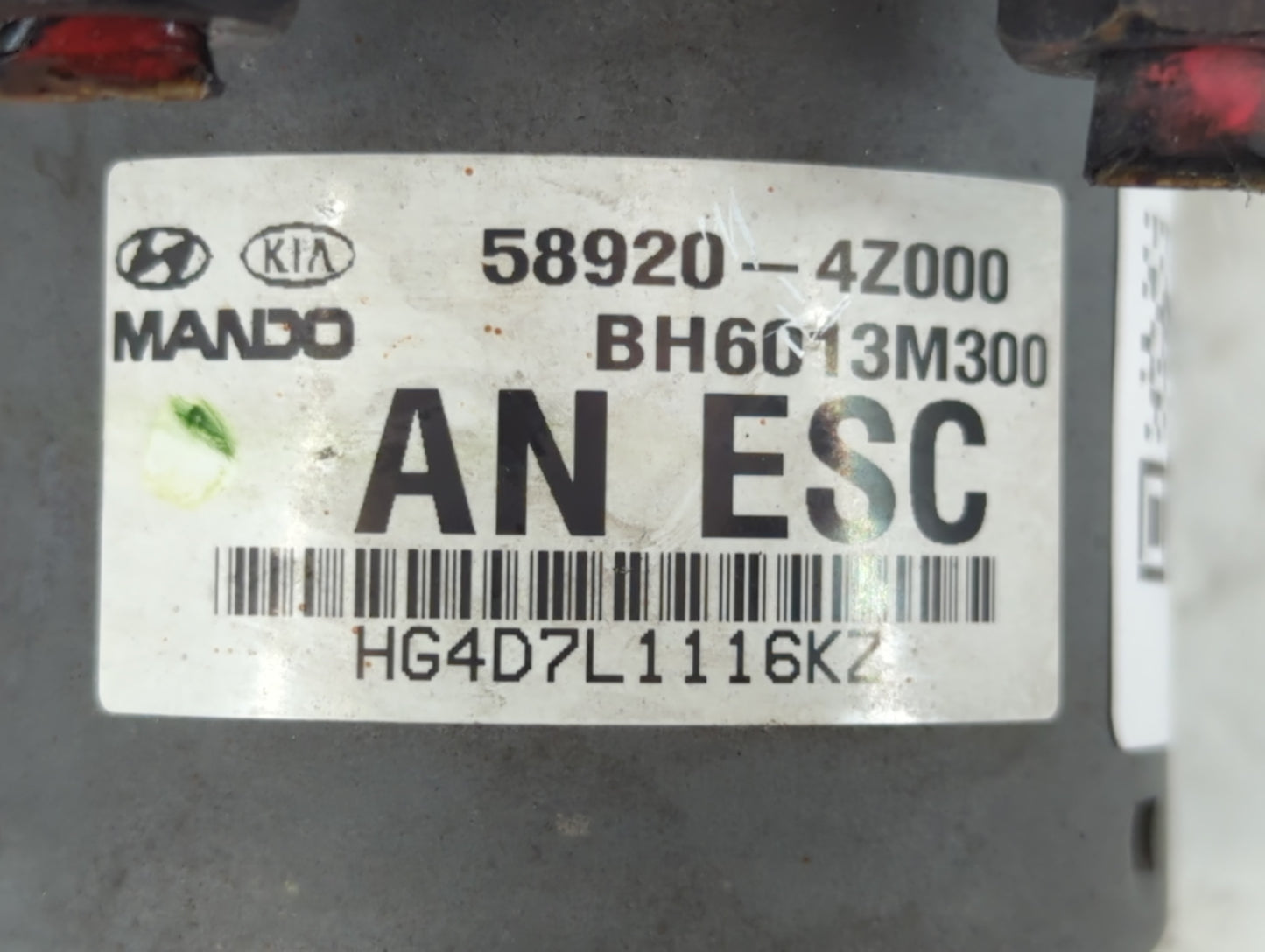 2013 Hyundai Santa Fe ABS Pump Control Module Replacement P/N:58920-4Z000 Fits OEM Used Auto Parts - Oemusedautoparts1.com