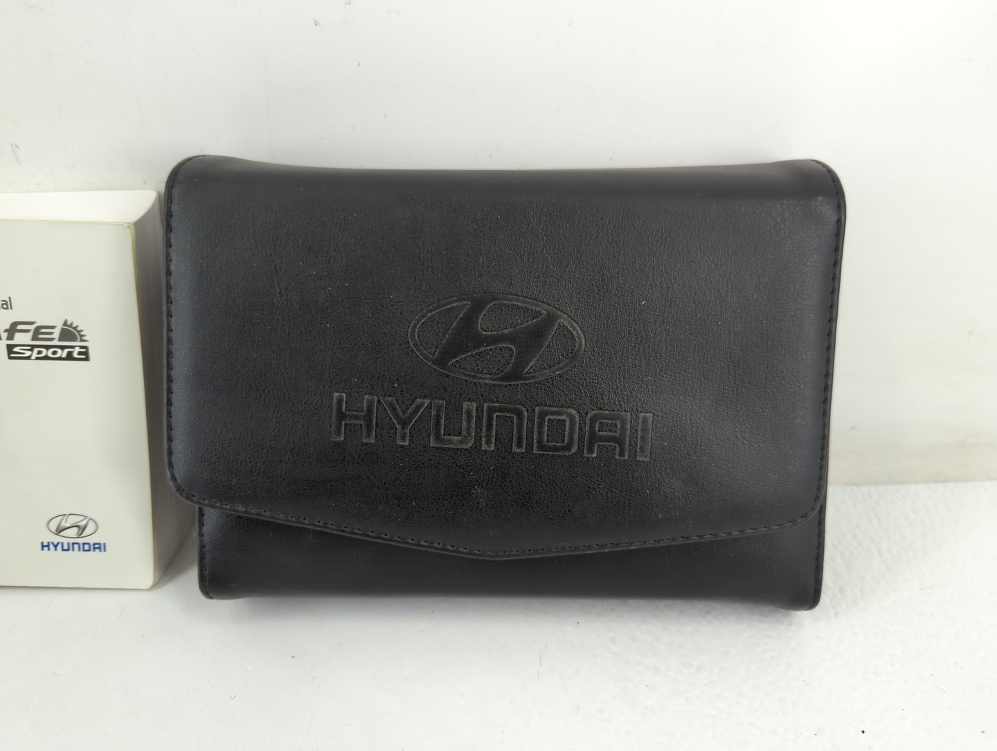 2013 Hyundai Santa Fe Owners Manual Book Guide P/N:A2W0-EU31D OEM Used Auto Parts - Oemusedautoparts1.com