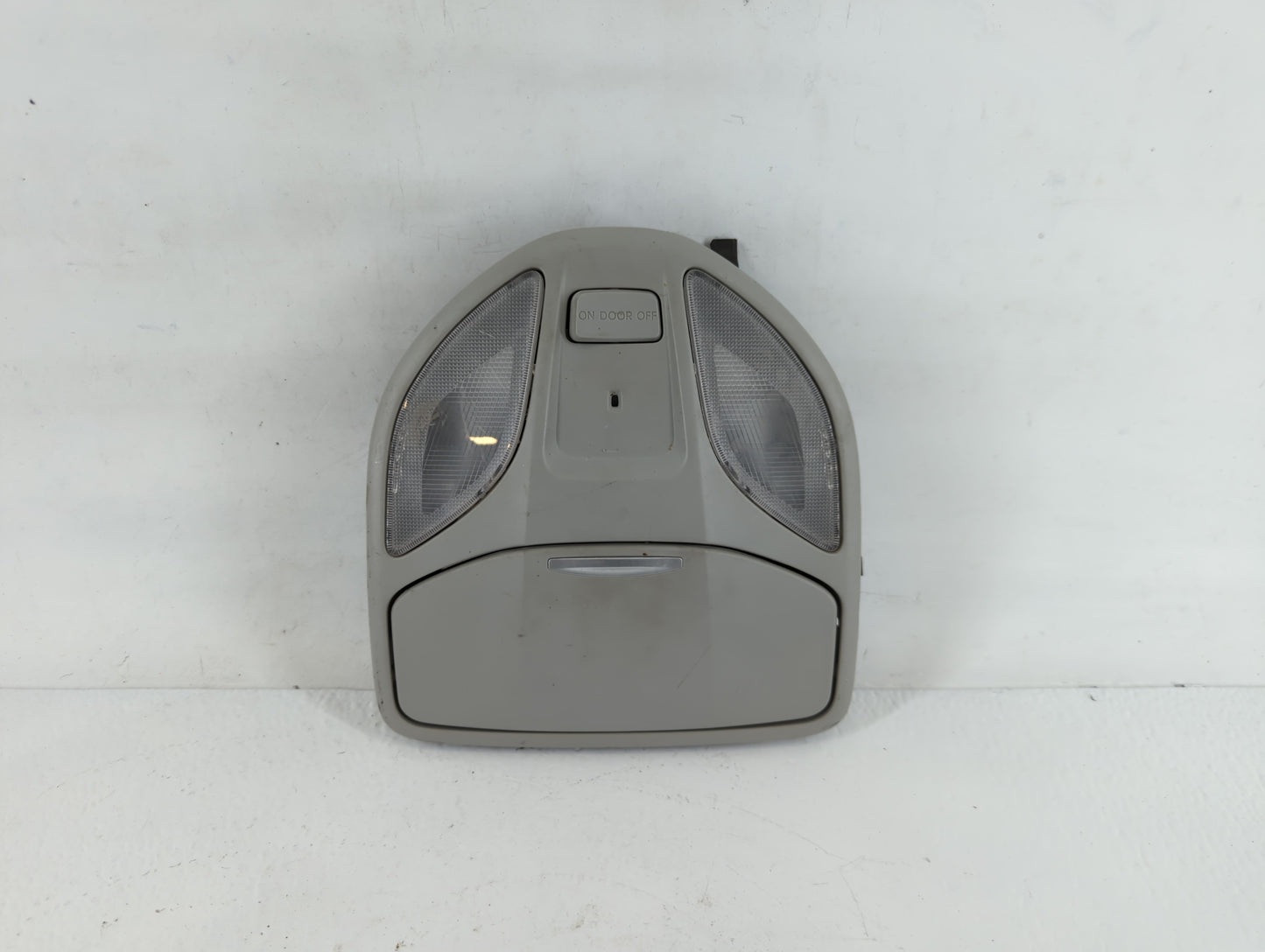2013 Hyundai Santa Fe Overhead Roof Console - Oemusedautoparts1.com