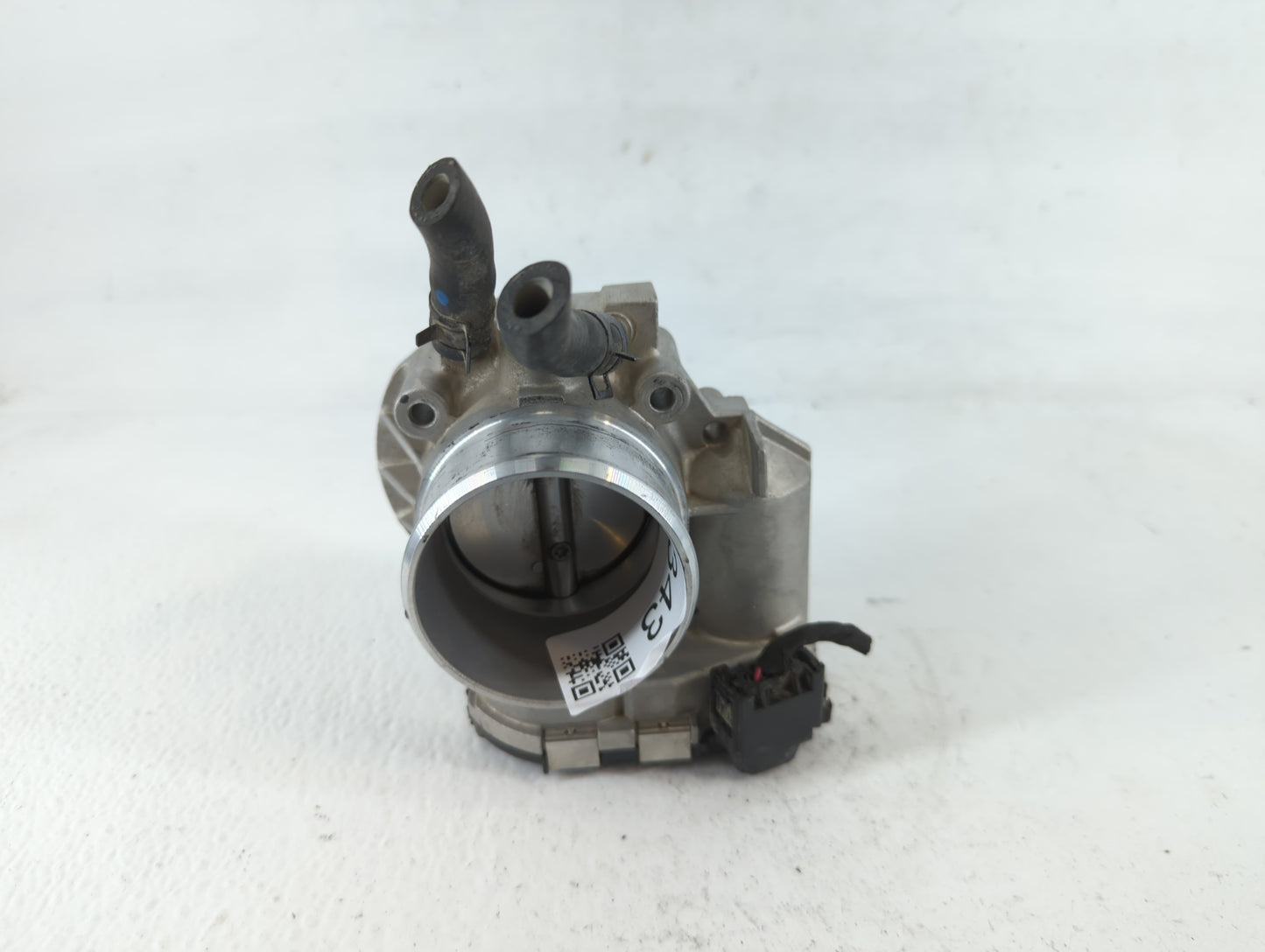 2013 Hyundai Santa Fe Throttle Body P/N:35100-2G710 Fits Fits 2011 2012 2014 2015 2016 OEM Used Auto Parts - Oemusedautopart
