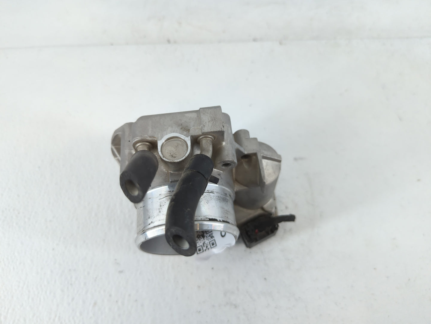 2013 Hyundai Santa Fe Throttle Body P/N:35100-2G710 Fits Fits 2011 2012 2014 2015 2016 OEM Used Auto Parts - Oemusedautopart