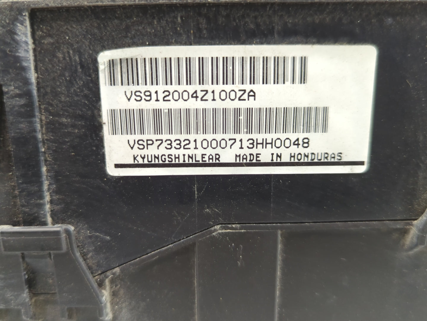 2013 Hyundai Santa Fe Fusebox Fuse Box Panel Relay Module P/N:VS912004Z100ZA Fits OEM Used Auto Parts - Oemusedautoparts1.co