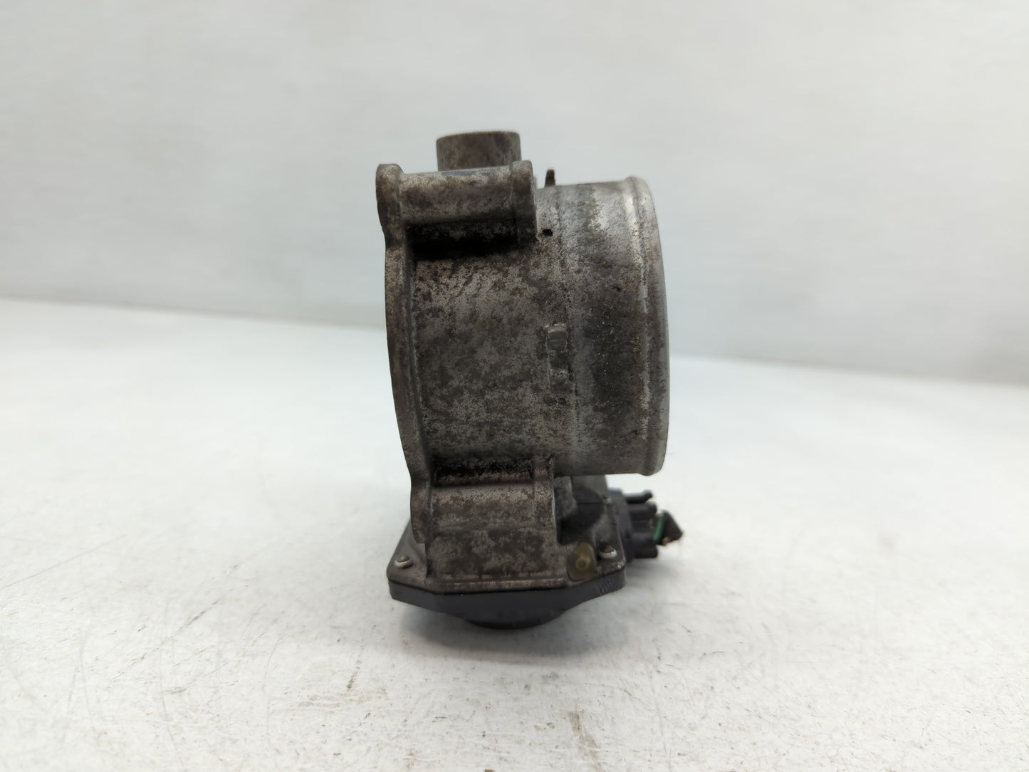 2013-2018 Hyundai Santa Fe Throttle Body P/N:5310 5Q24 35100-3CAA0 Fits Fits 2012 2013 2014 2015 2016 2017 2018 OEM Used Aut