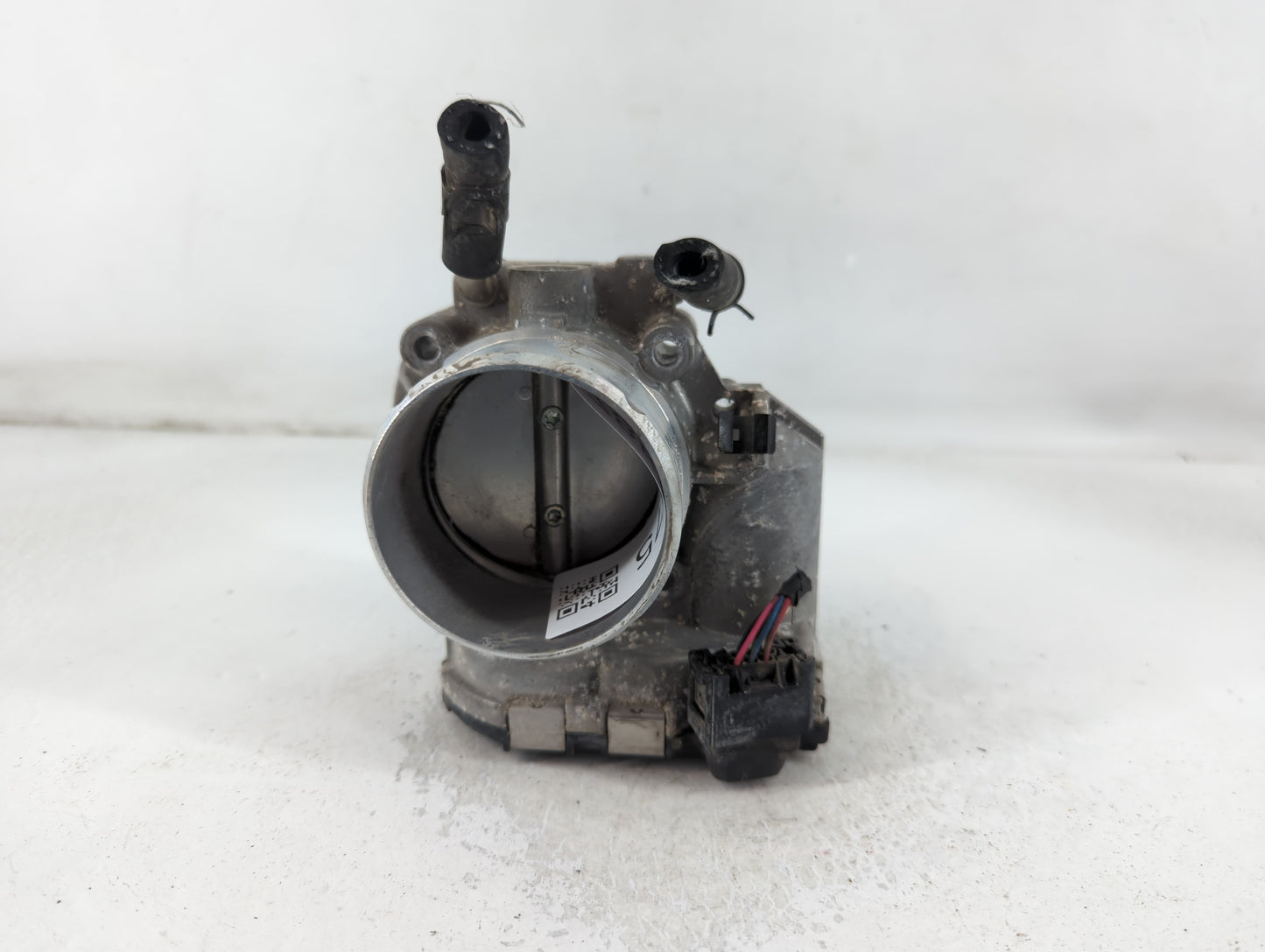 2013 Hyundai Santa Fe Throttle Body P/N:35100-2G700 Fits Fits 2011 2012 2014 2015 2016 OEM Used Auto Parts - Oemusedautopart