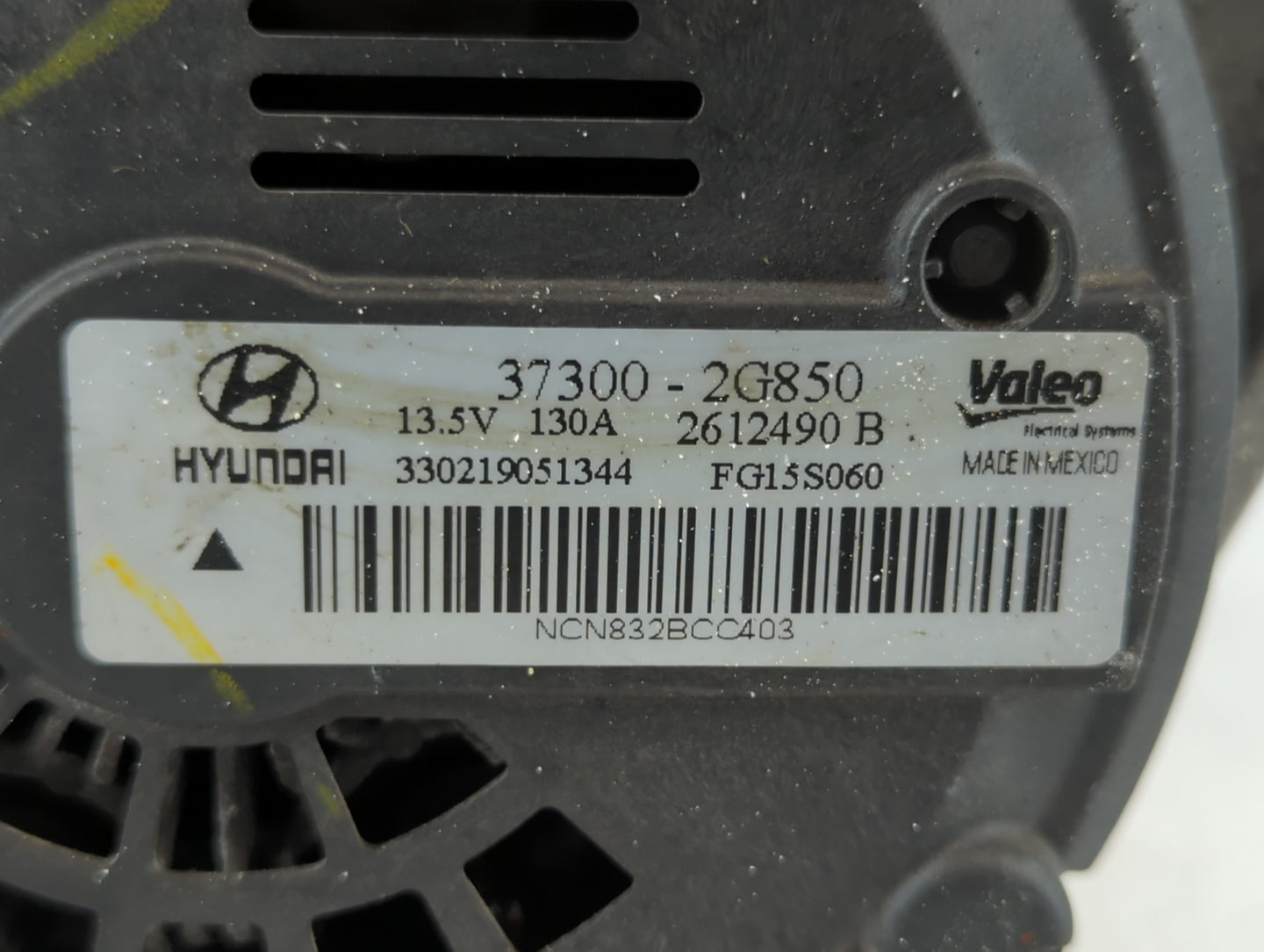 2013 Hyundai Santa Fe Alternator Replacement Generator Charging Assembly Engine OEM P/N:37300-2G850 Fits Fits 2014 2015 OEM 