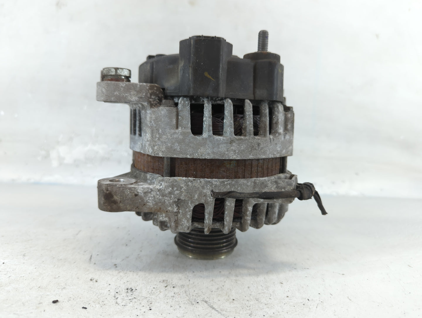 2013 Hyundai Santa Fe Alternator Replacement Generator Charging Assembly Engine OEM P/N:37300-2G850 Fits Fits 2014 2015 OEM 