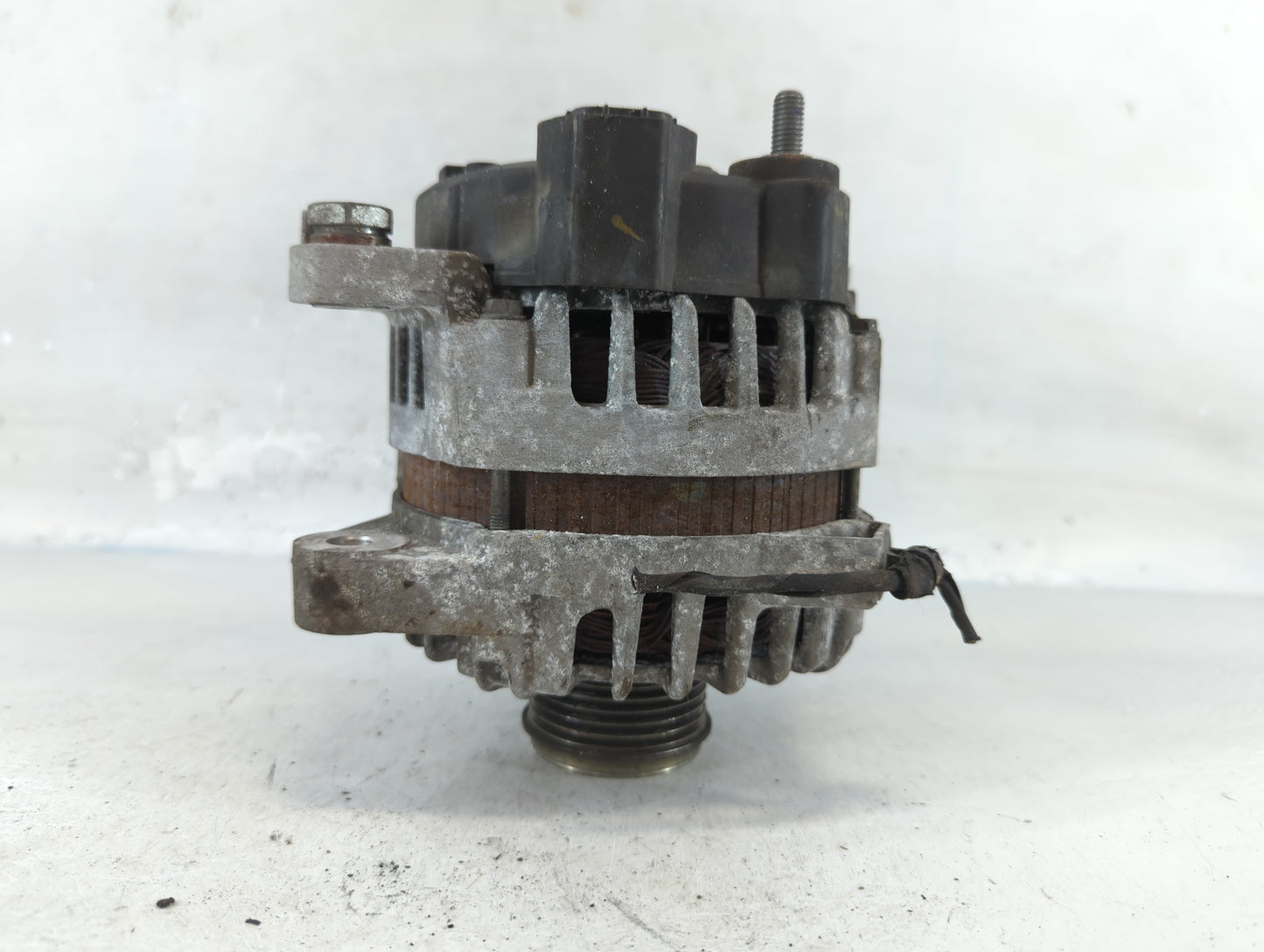 2013 Hyundai Santa Fe Alternator Replacement Generator Charging Assembly Engine OEM P/N:37300-2G850 Fits Fits 2014 2015 OEM 