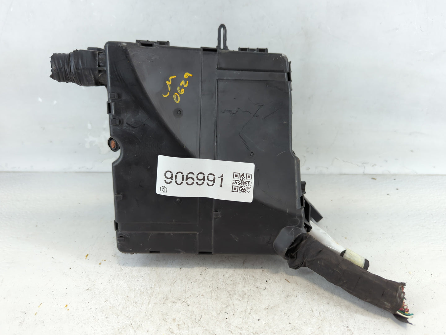 2013 Hyundai Santa Fe Fusebox Fuse Box Panel Relay Module P/N:VSP73320701872110053 Fits OEM Used Auto Parts - Oemusedautopar