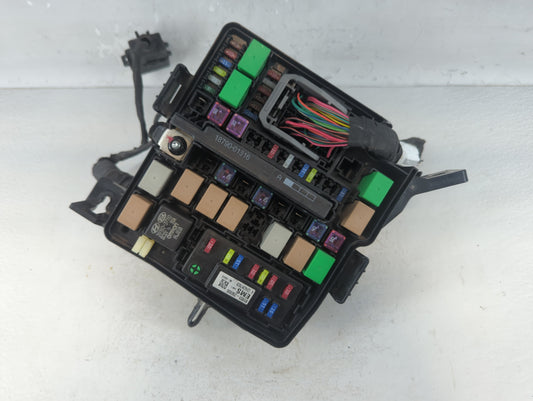 2013 Hyundai Santa Fe Fusebox Fuse Box Panel Relay Module P/N:VS912004Z150ZA Fits OEM Used Auto Parts - Oemusedautoparts1.co