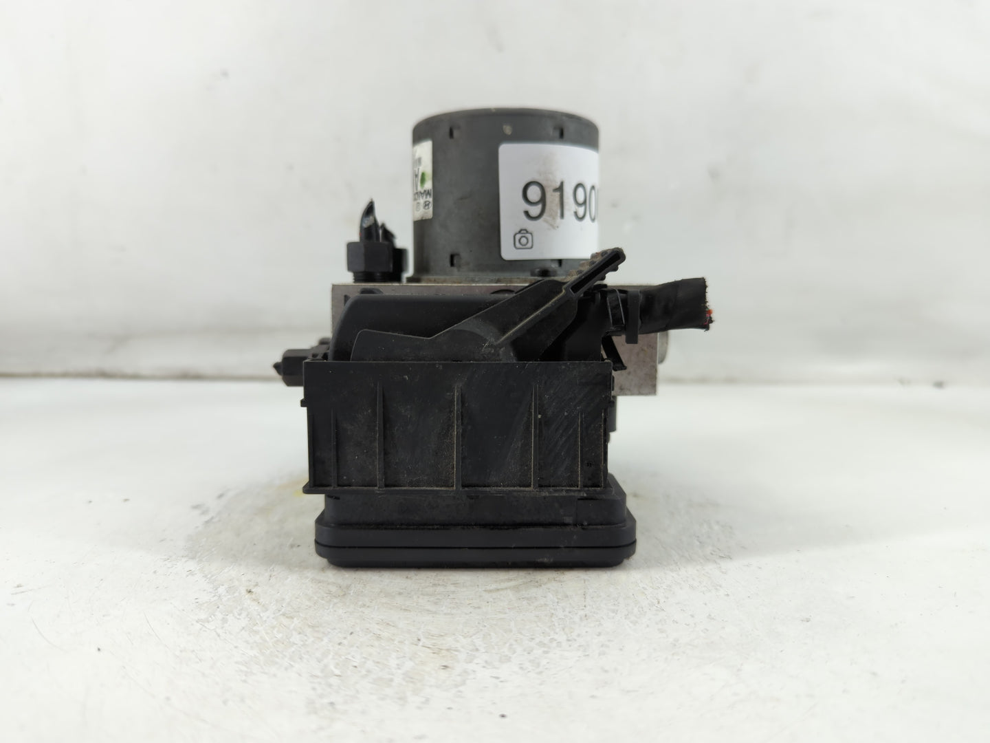 2013 Hyundai Santa Fe ABS Pump Control Module Replacement P/N:BH6013M300 58920-4Z000 Fits OEM Used Auto Parts - Oemusedautop