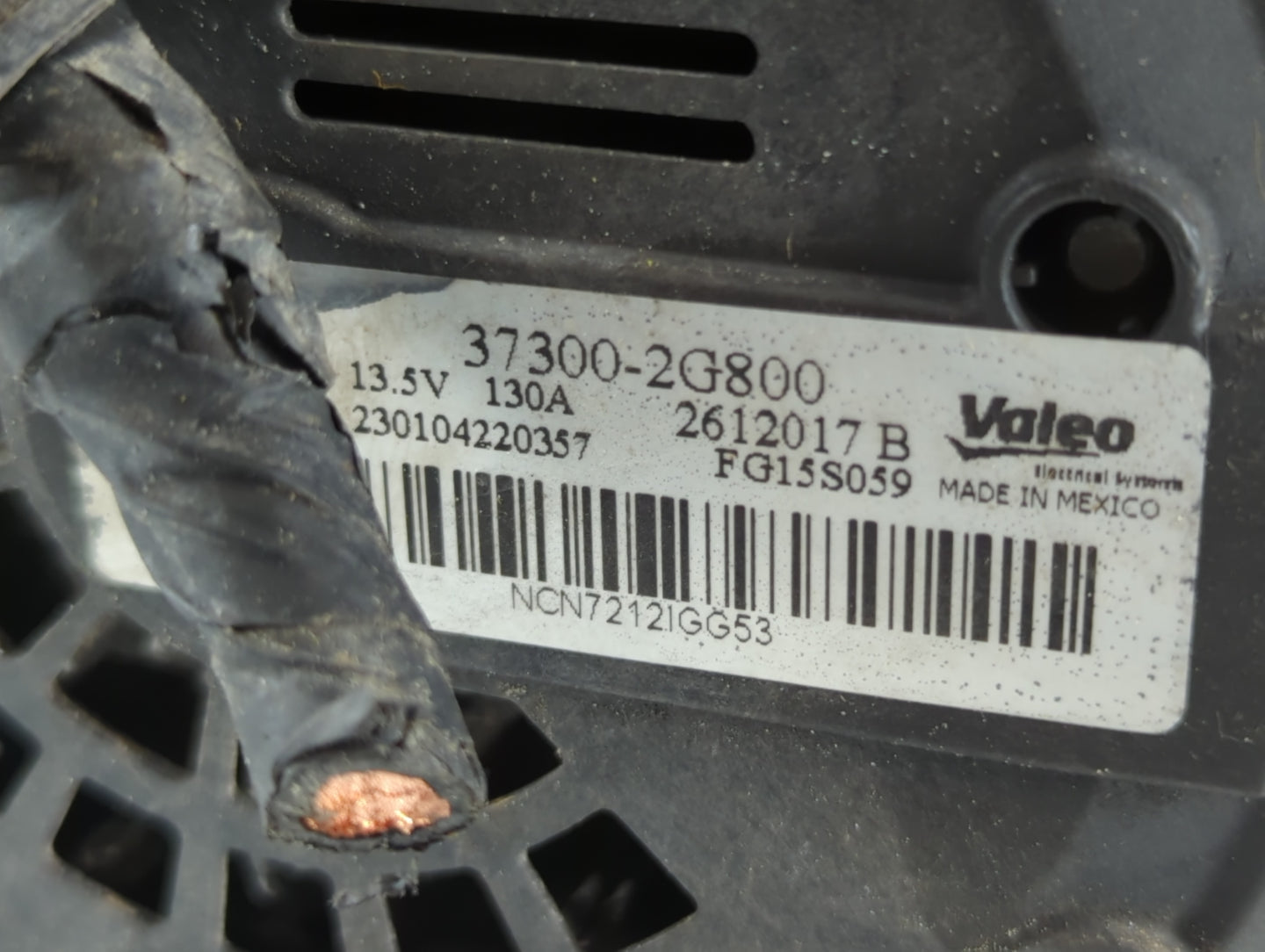 2013 Hyundai Santa Fe Alternator Replacement Generator Charging Assembly Engine OEM P/N:37300-2G800 Fits OEM Used Auto Parts