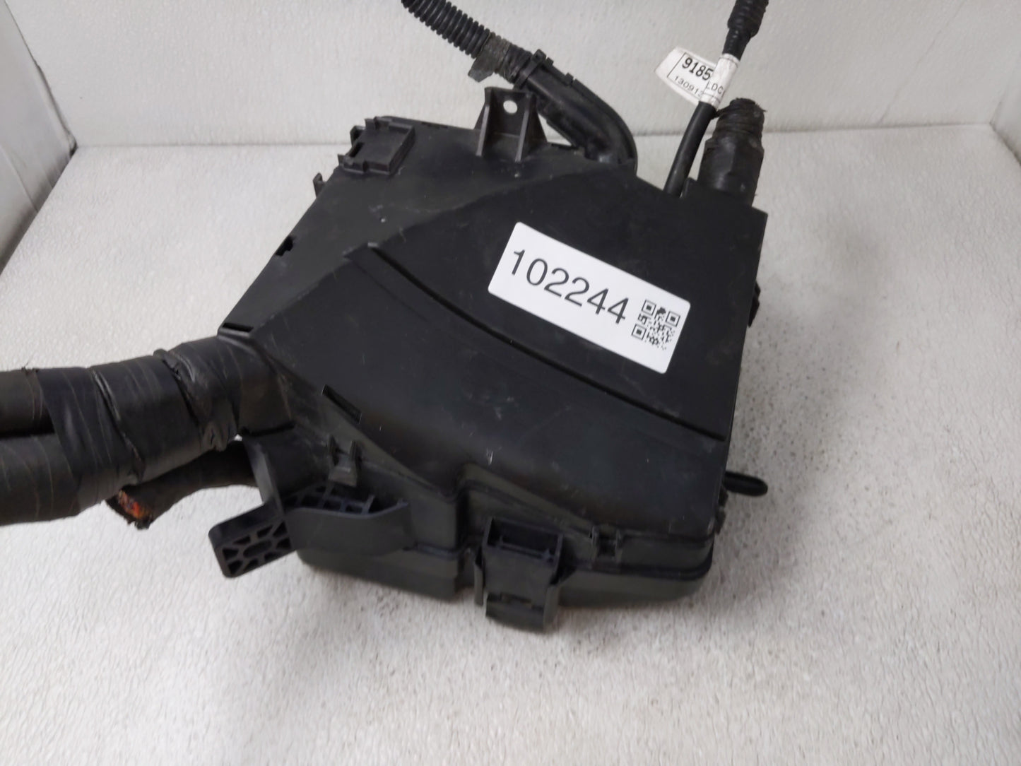 2013-2015 Hyundai Sonata Fusebox Fuse Box Panel Relay Module P/N:130830 1445 Fits Fits 2013 2014 2015 OEM Used Auto Parts - 