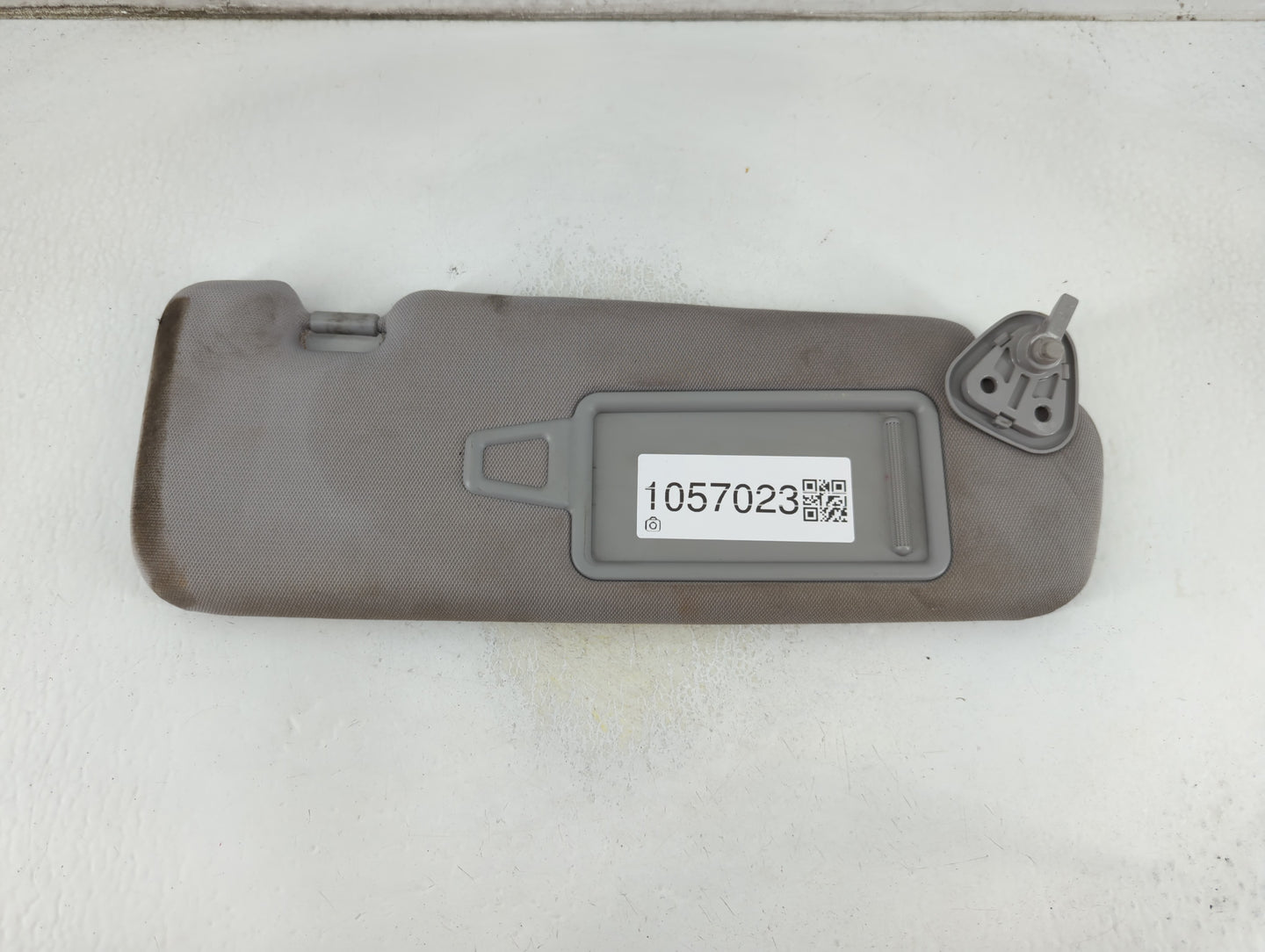 2011-2015 Hyundai Sonata Sun Visor Shade Replacement Driver Left Mirror Fits Fits 2011 2012 2013 2014 2015 OEM Used Auto Par