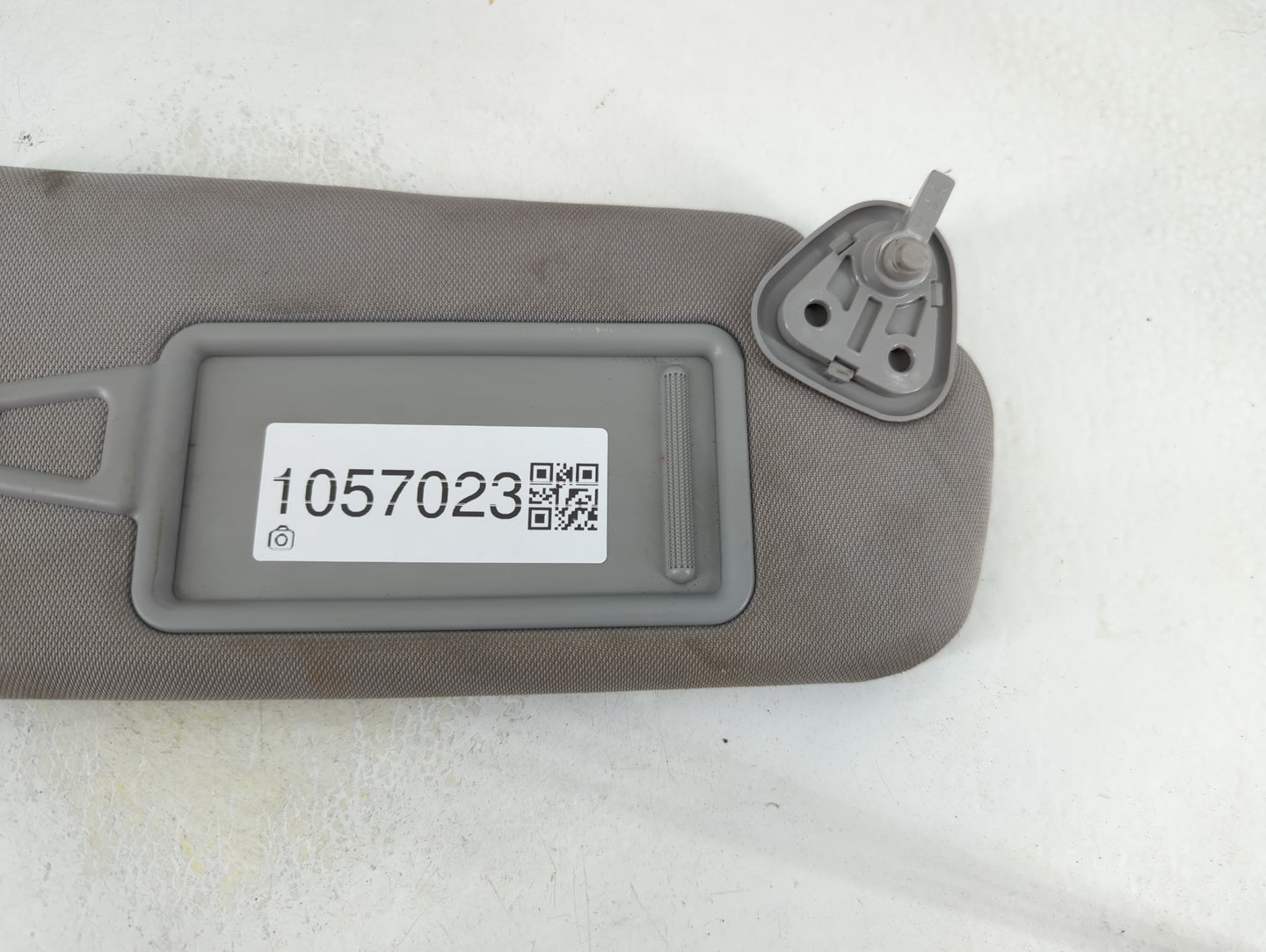 2011-2015 Hyundai Sonata Sun Visor Shade Replacement Driver Left Mirror Fits Fits 2011 2012 2013 2014 2015 OEM Used Auto Par