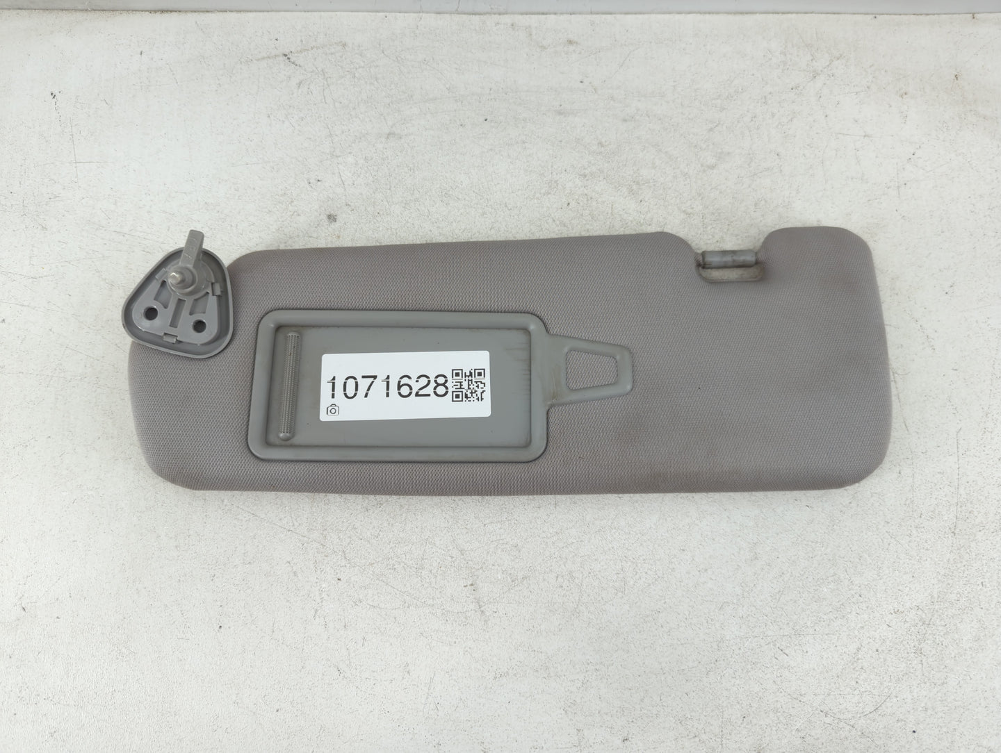2011-2015 Hyundai Sonata Sun Visor Shade Replacement Driver Left Mirror Fits Fits 2011 2012 2013 2014 2015 OEM Used Auto Par