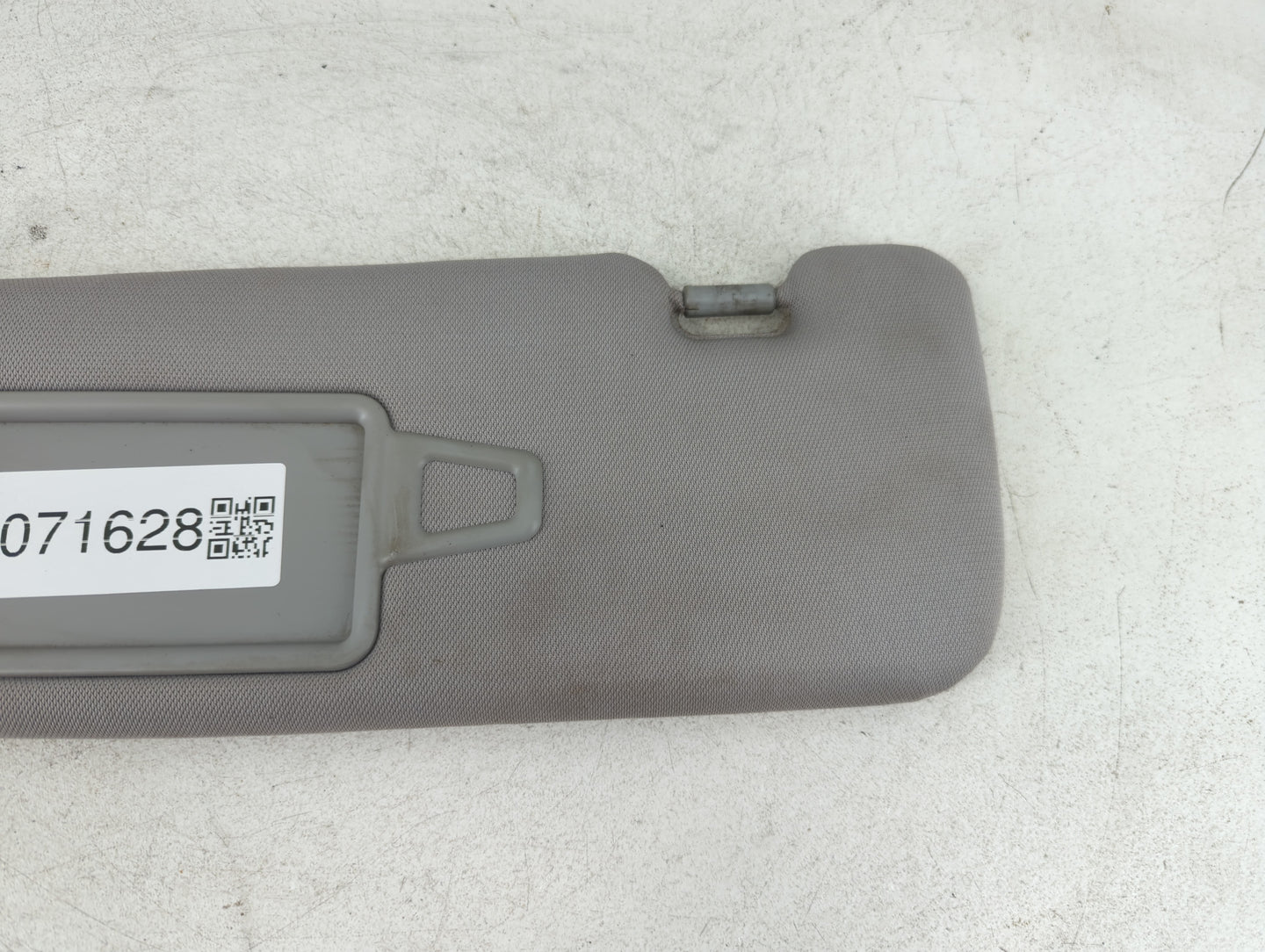 2011-2015 Hyundai Sonata Sun Visor Shade Replacement Driver Left Mirror Fits Fits 2011 2012 2013 2014 2015 OEM Used Auto Par