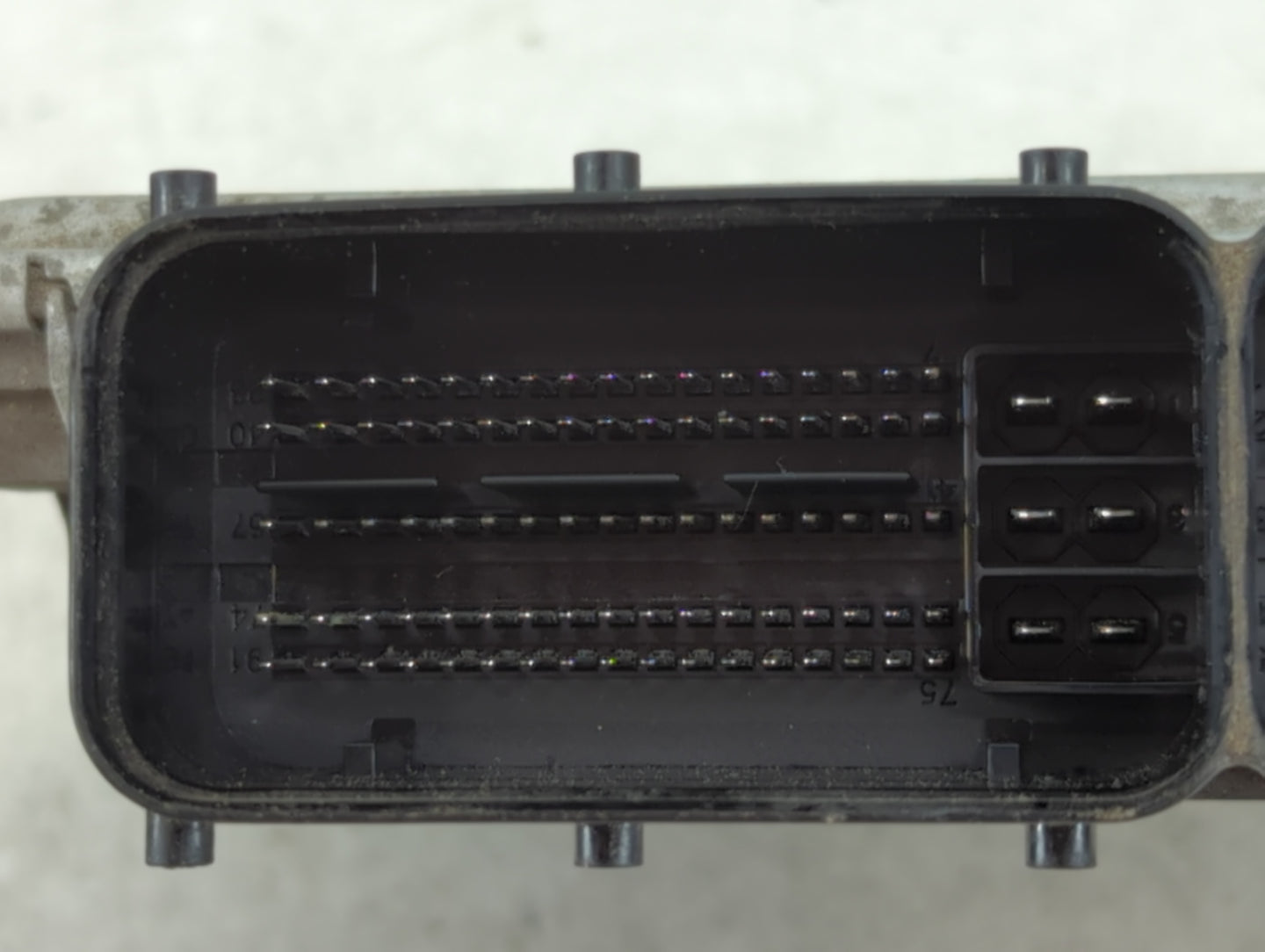 2011-2014 Hyundai Sonata PCM Engine Control Computer ECU ECM PCU OEM P/N:39101-2G663 39101-2G688 Fits Fits 2011 2012 2013 20
