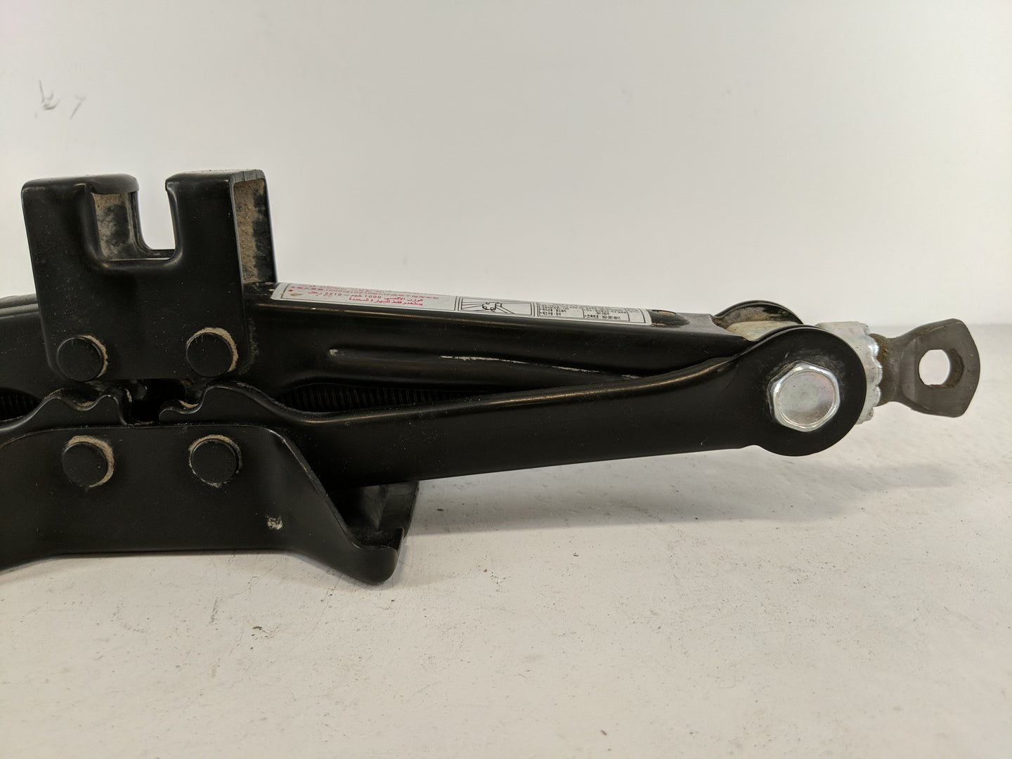 2013 Hyundai Sonata Spare Scissor Car Jack - Oemusedautoparts1.com